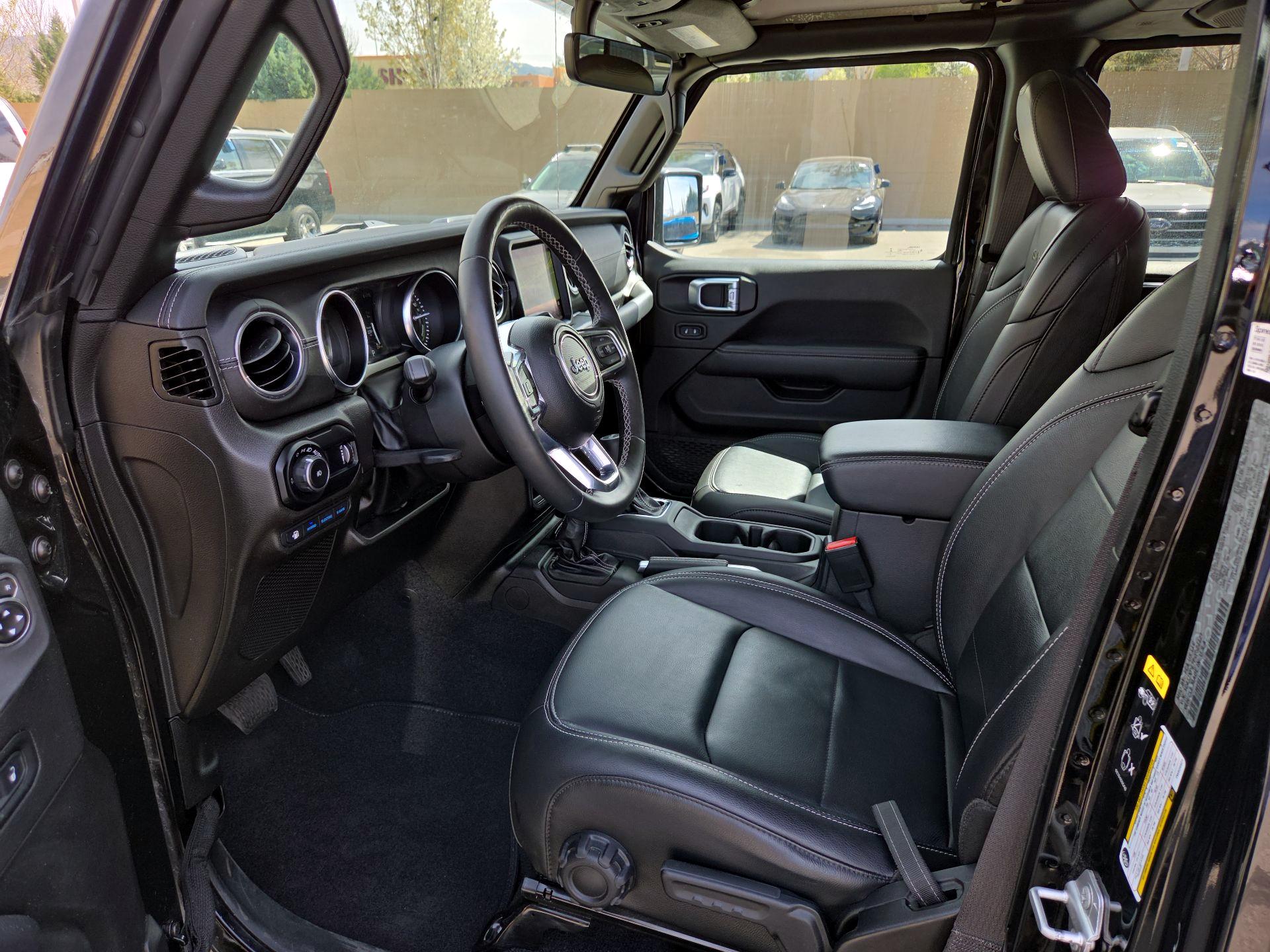 Thumbnail: 2023 Jeep Wrangler - 9