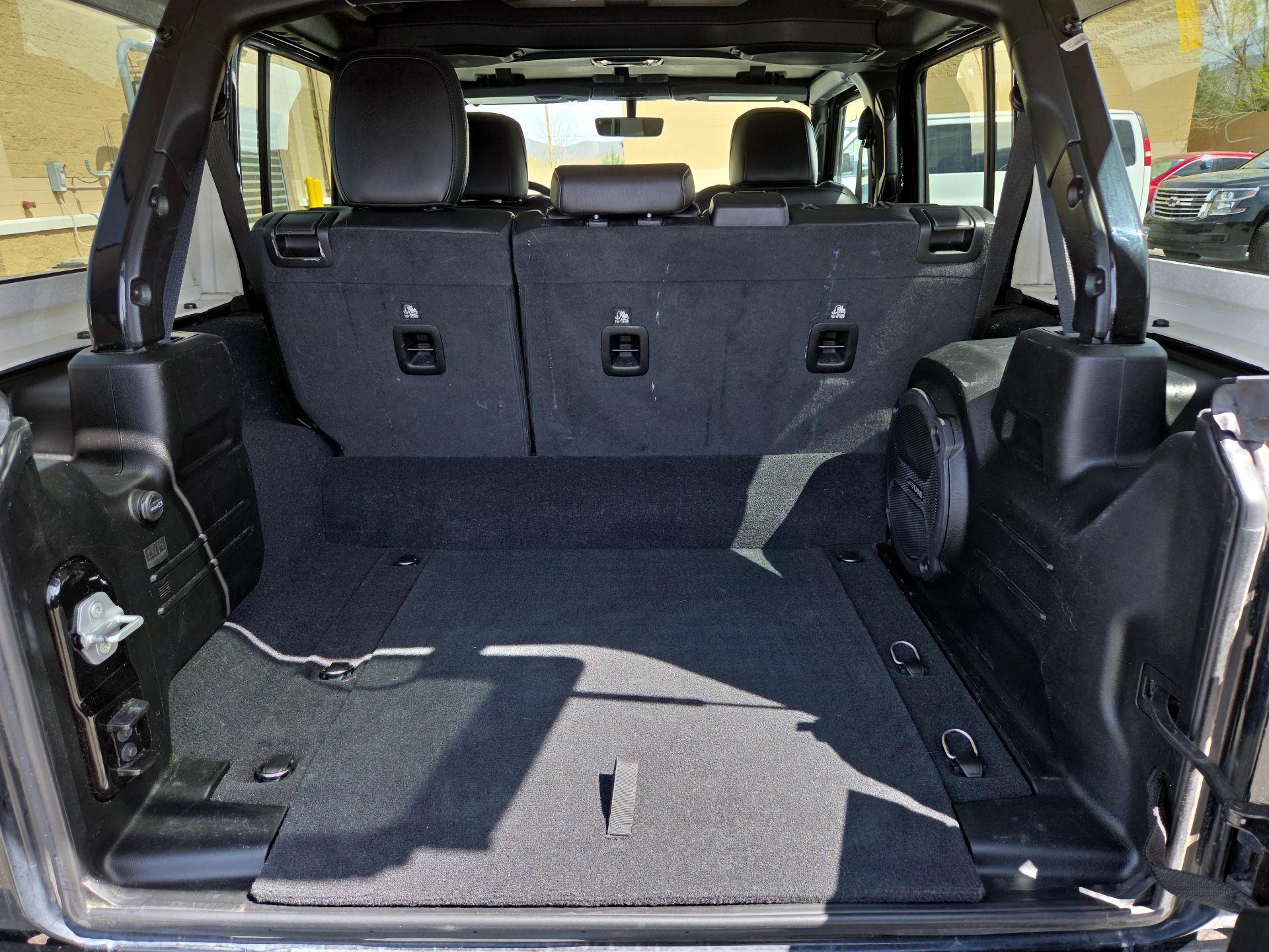 Thumbnail: 2023 Jeep Wrangler - 19