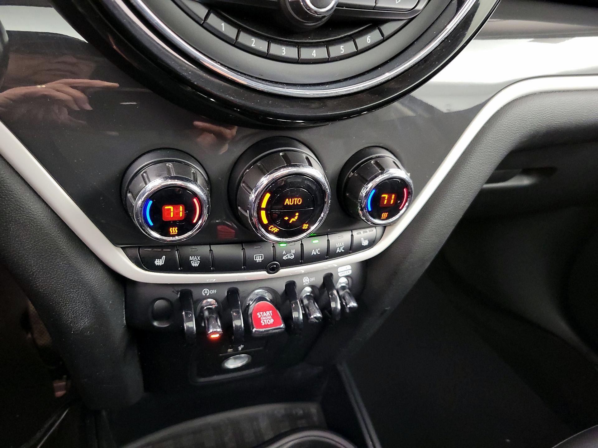 Thumbnail: 2019 MINI Cooper Countryman - 16