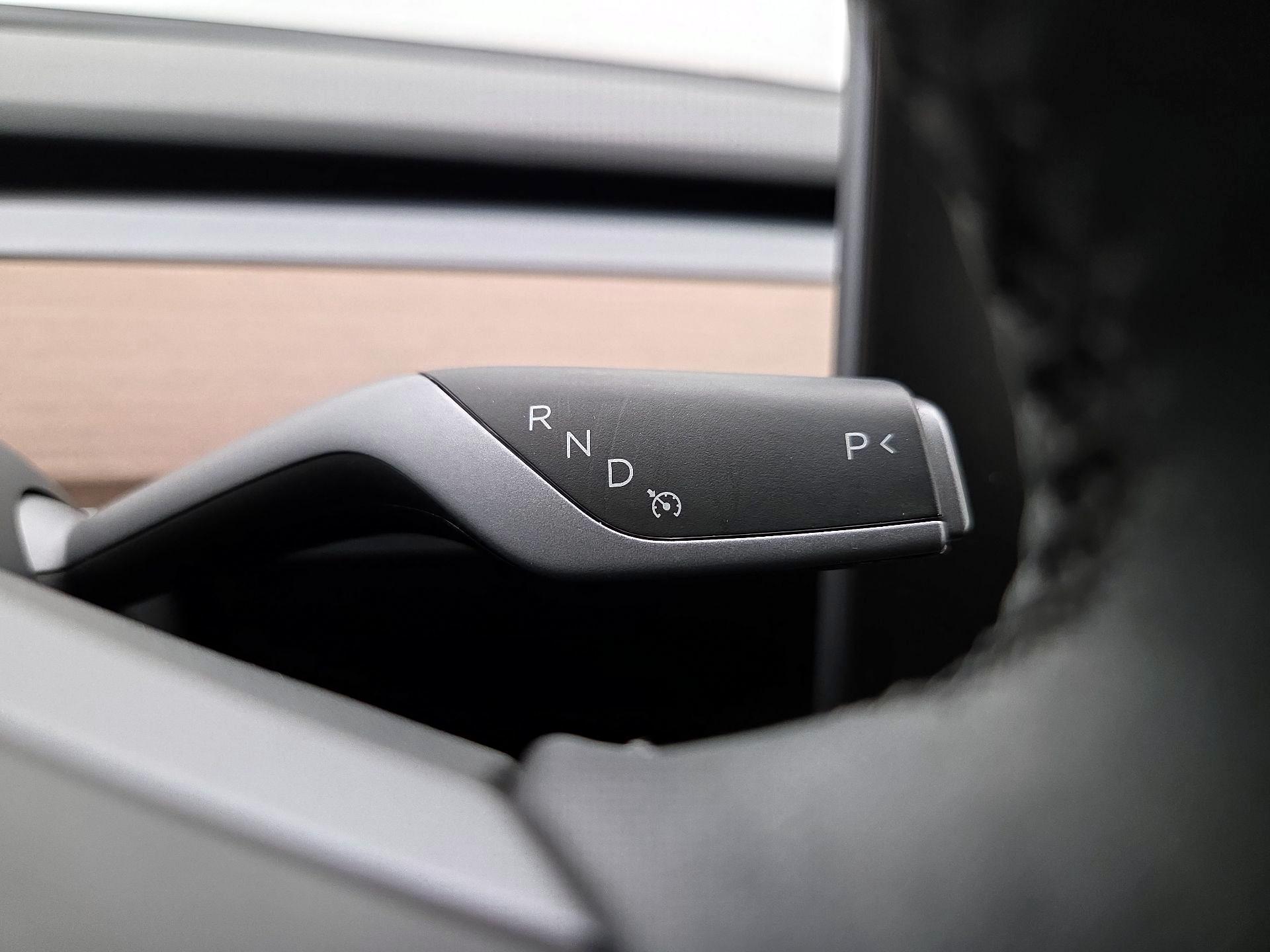 Thumbnail: 2023 Tesla Model 3 - 17