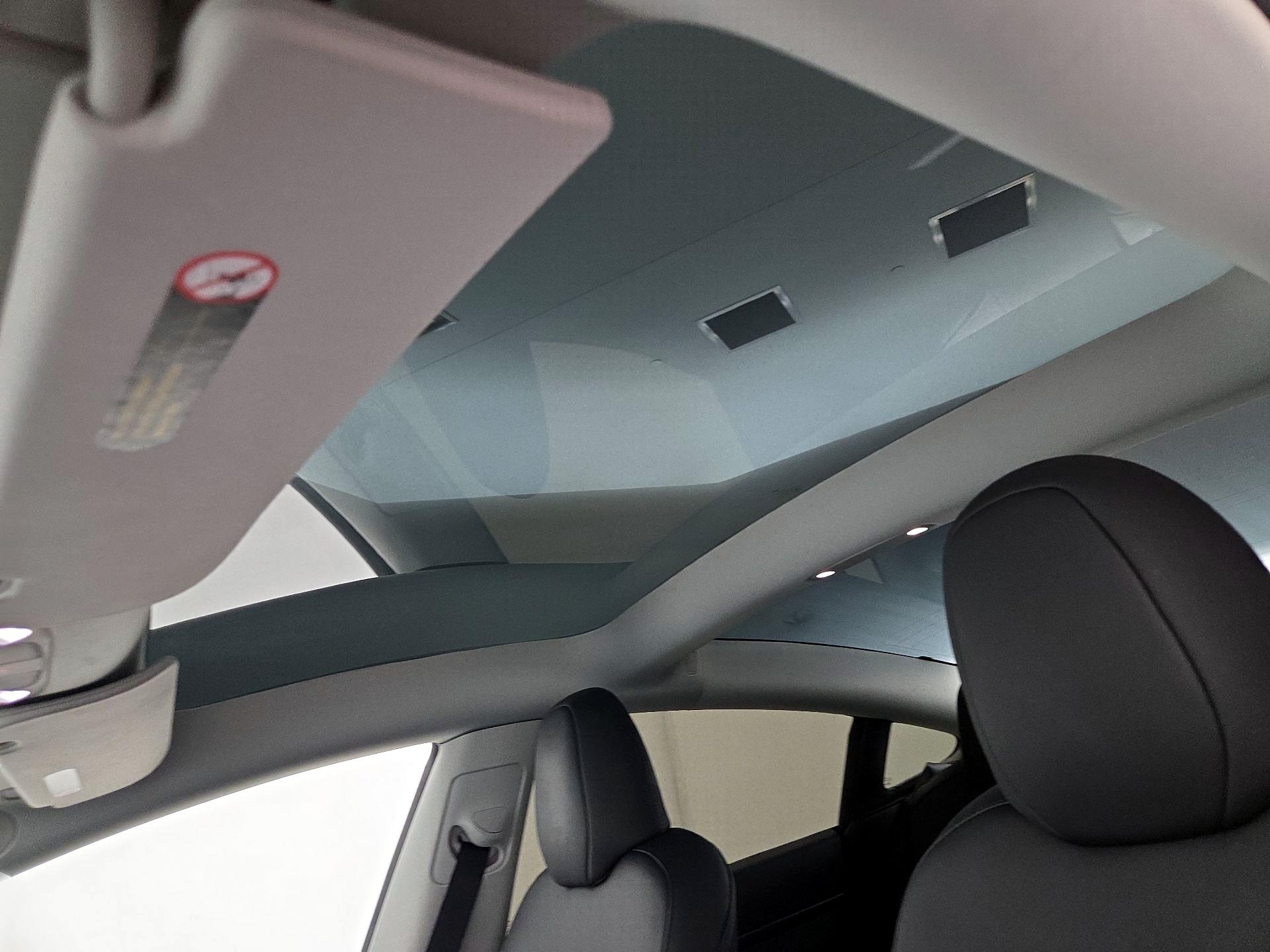 Thumbnail: 2023 Tesla Model 3 - 18