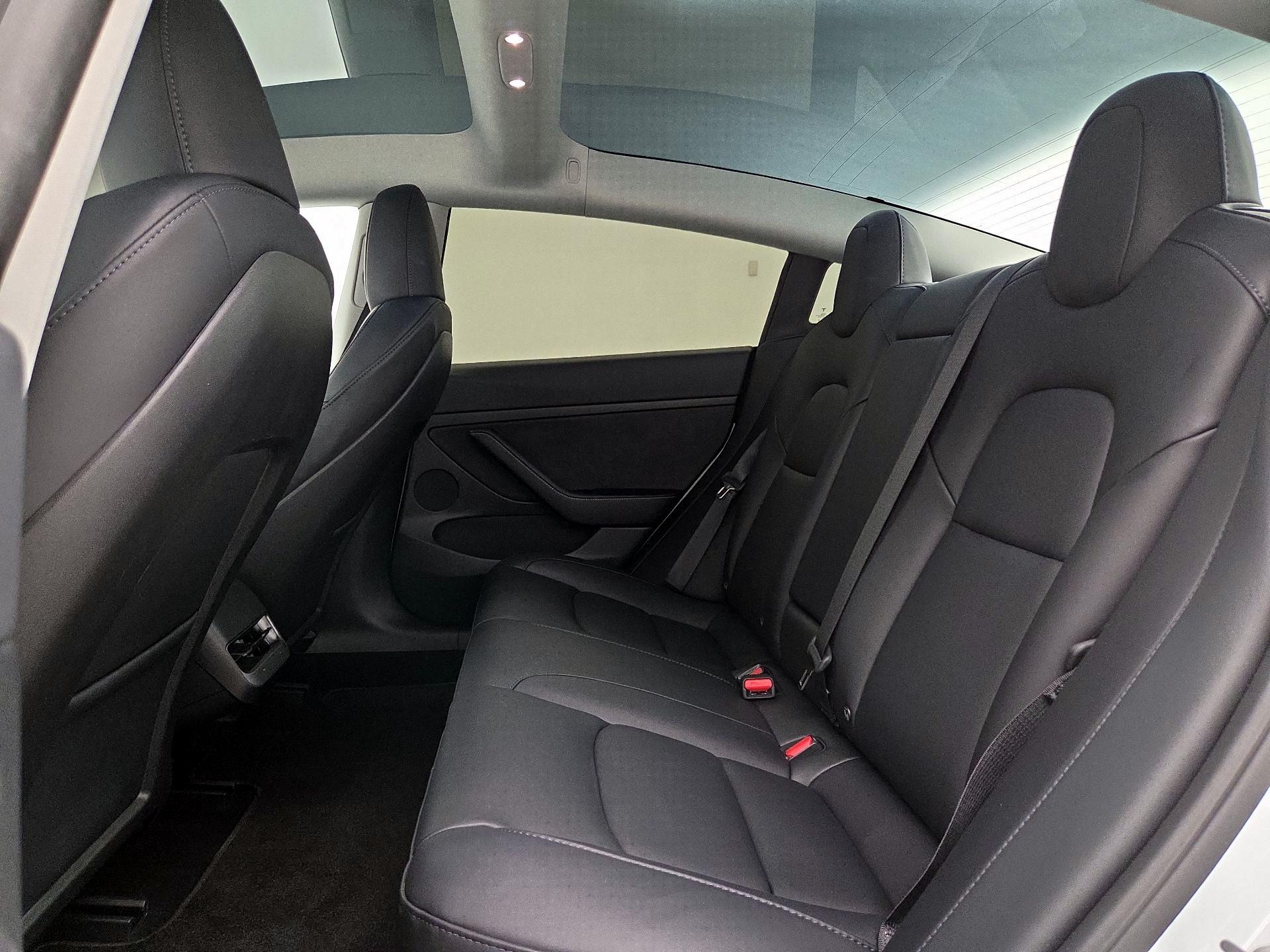 Thumbnail: 2023 Tesla Model 3 - 19