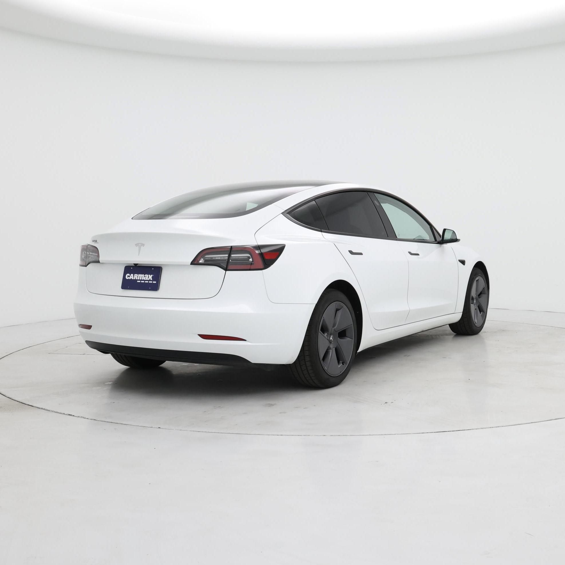 Thumbnail: 2023 Tesla Model 3 - 8