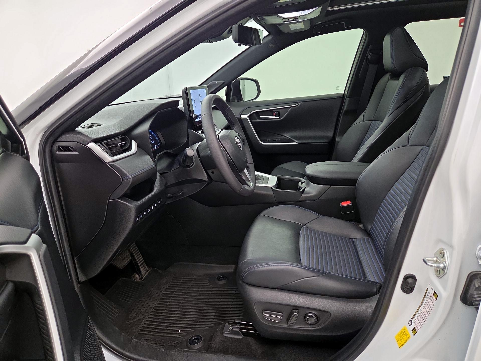 Thumbnail: 2023 Toyota RAV4 - 9