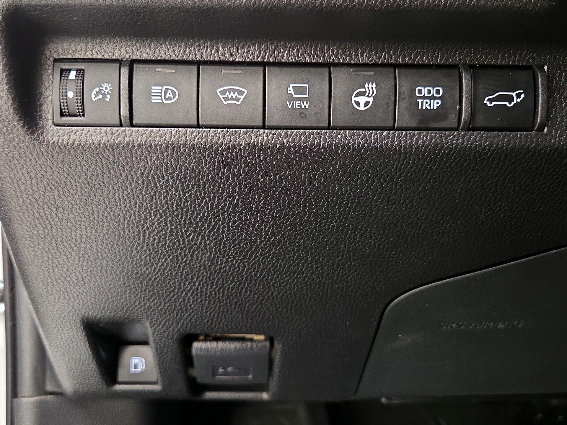 Thumbnail: 2023 Toyota RAV4 - 11