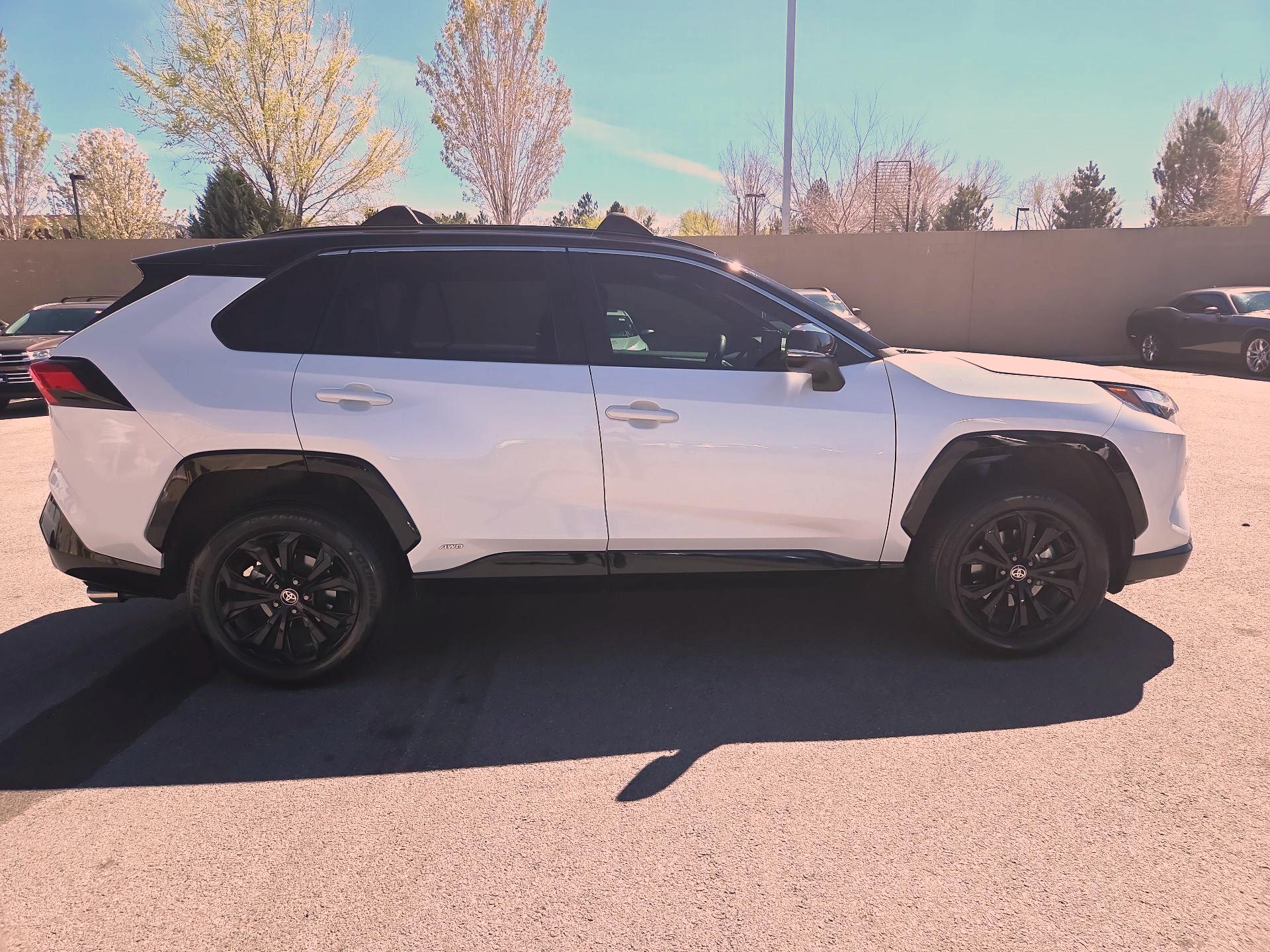 Thumbnail: 2023 Toyota RAV4 - 4
