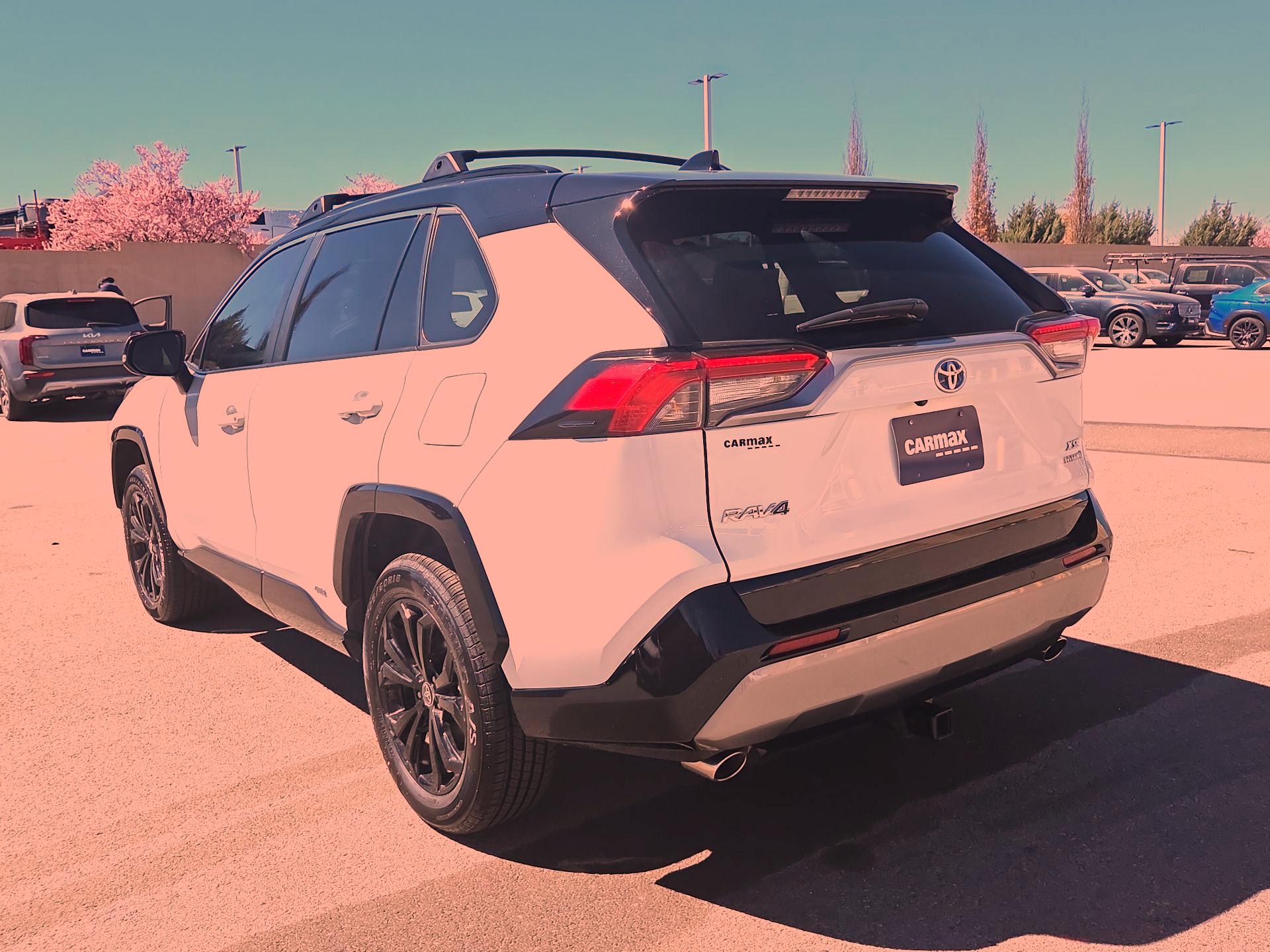 Thumbnail: 2023 Toyota RAV4 - 7