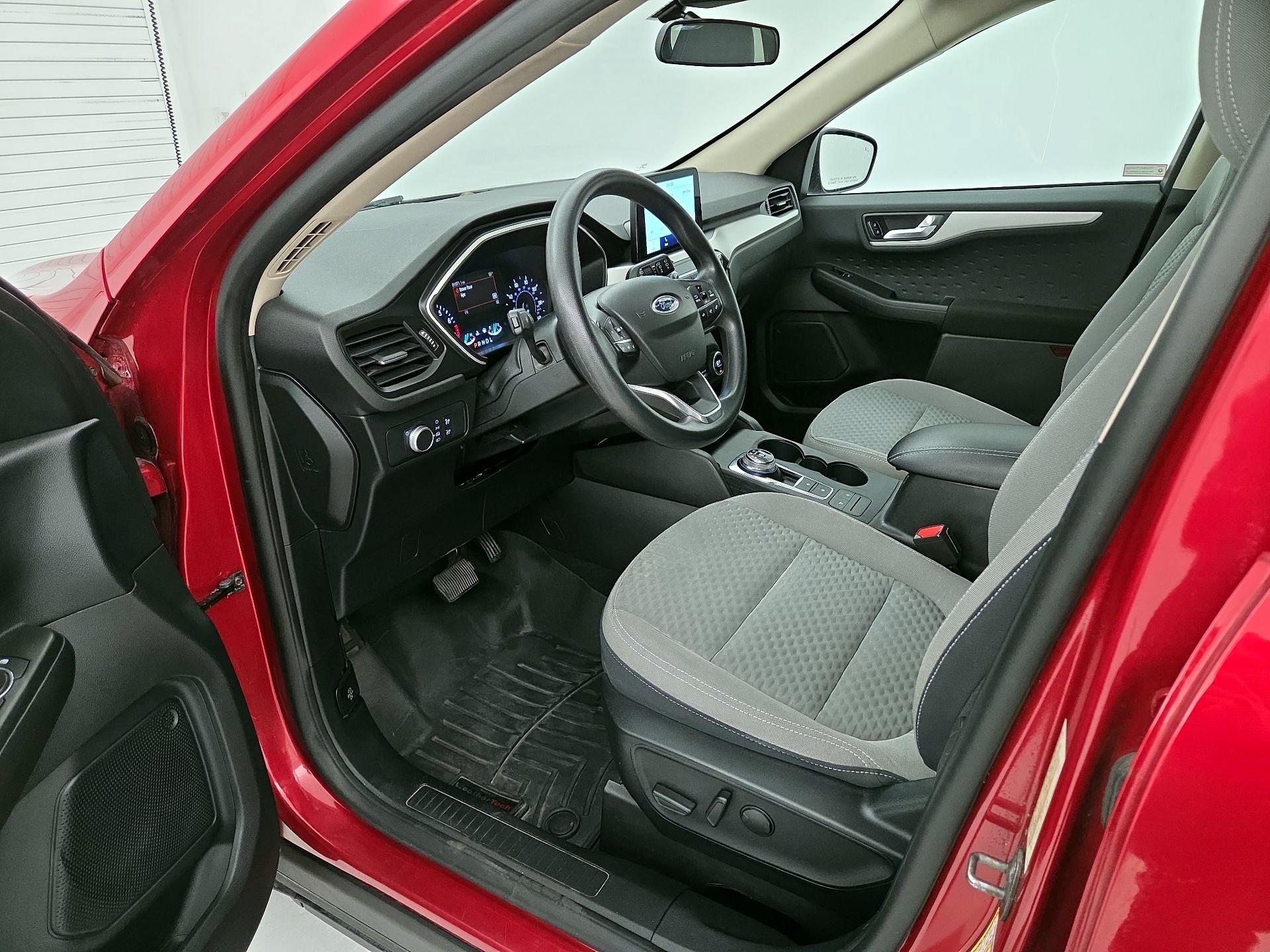 Thumbnail: 2020 Ford Escape - 11