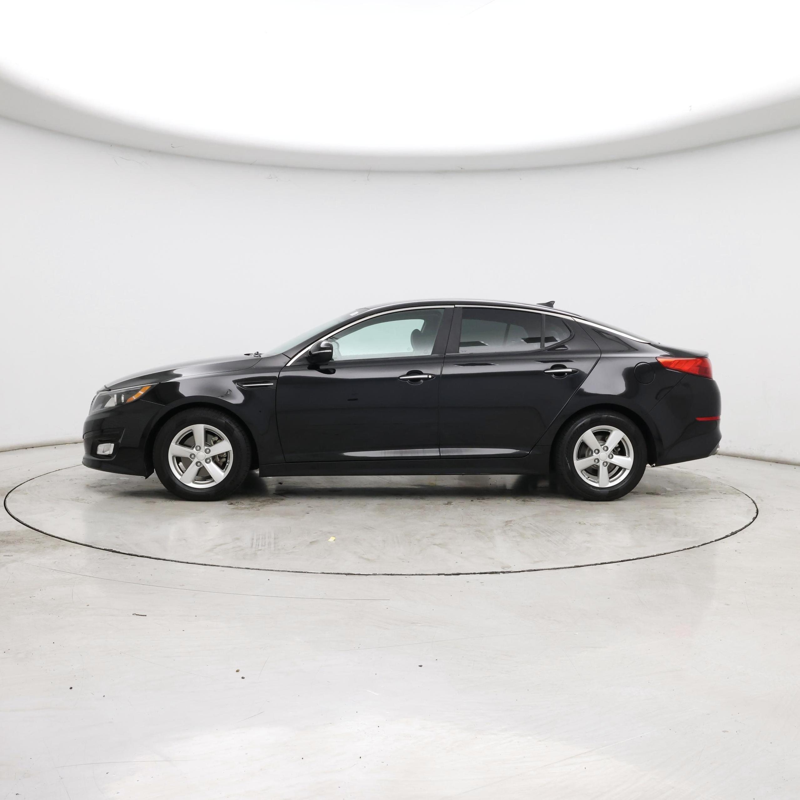 Thumbnail: 2015 Kia Optima - 3