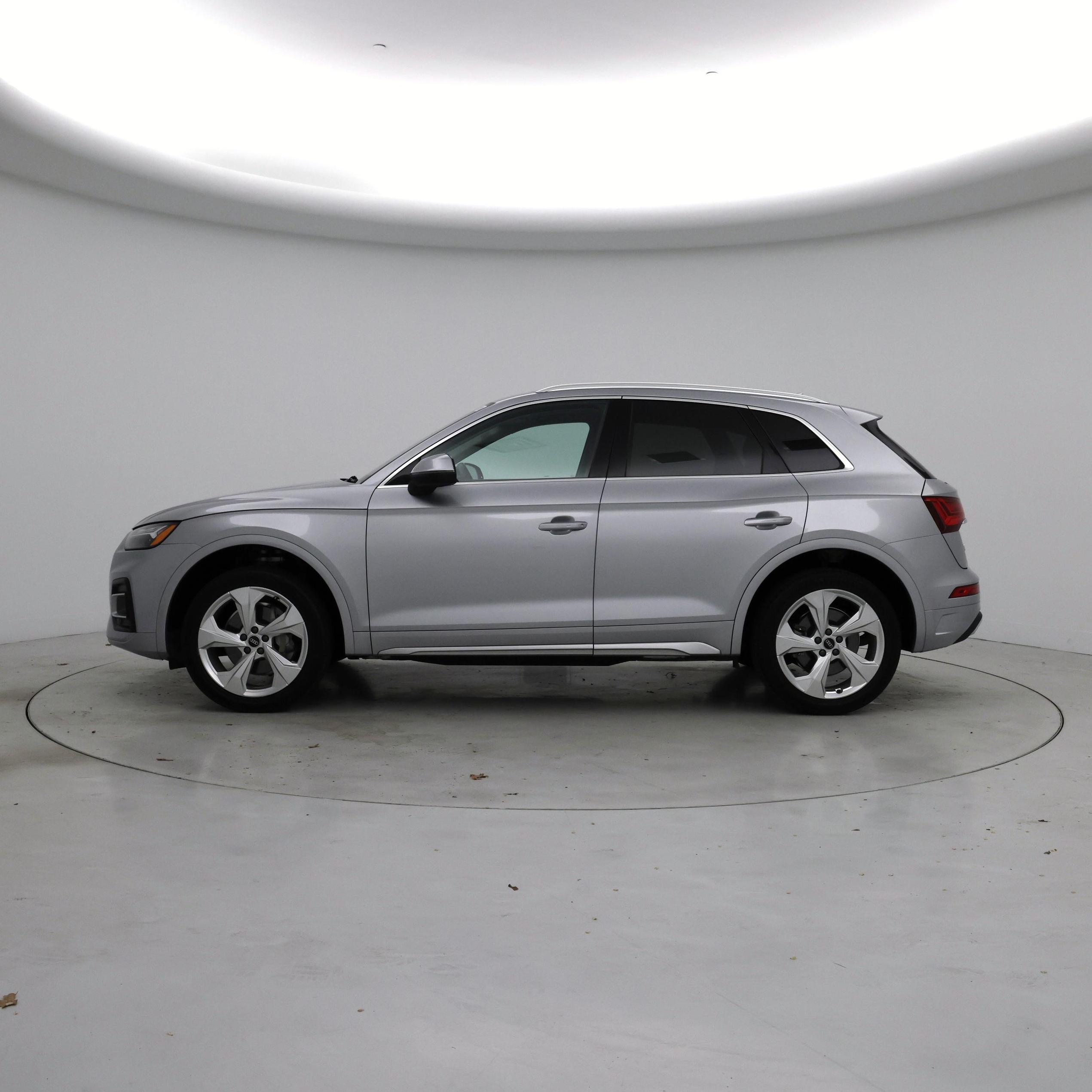 Thumbnail: 2021 Audi Q5 - 3