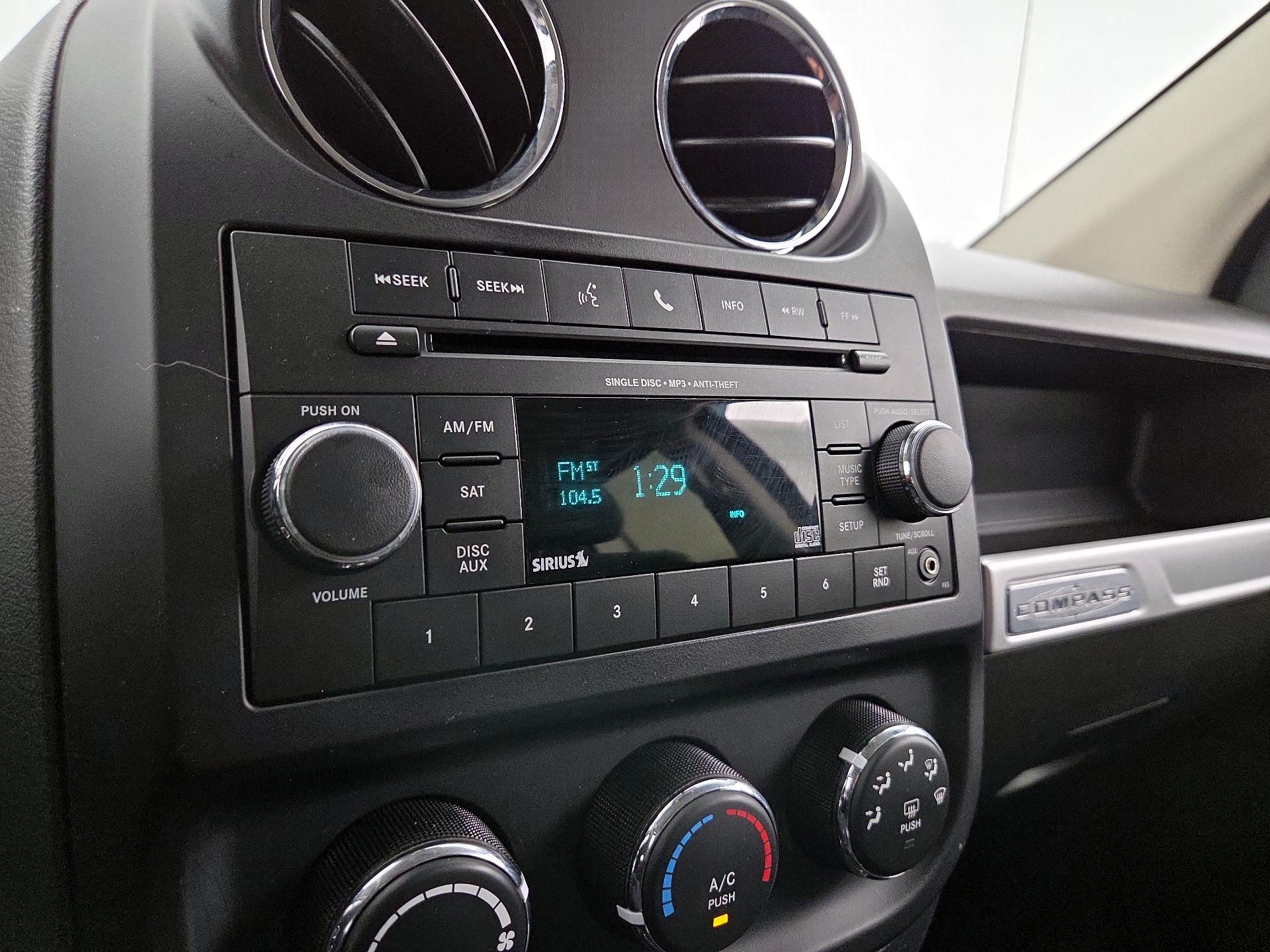 Thumbnail: 2016 Jeep Compass - 13