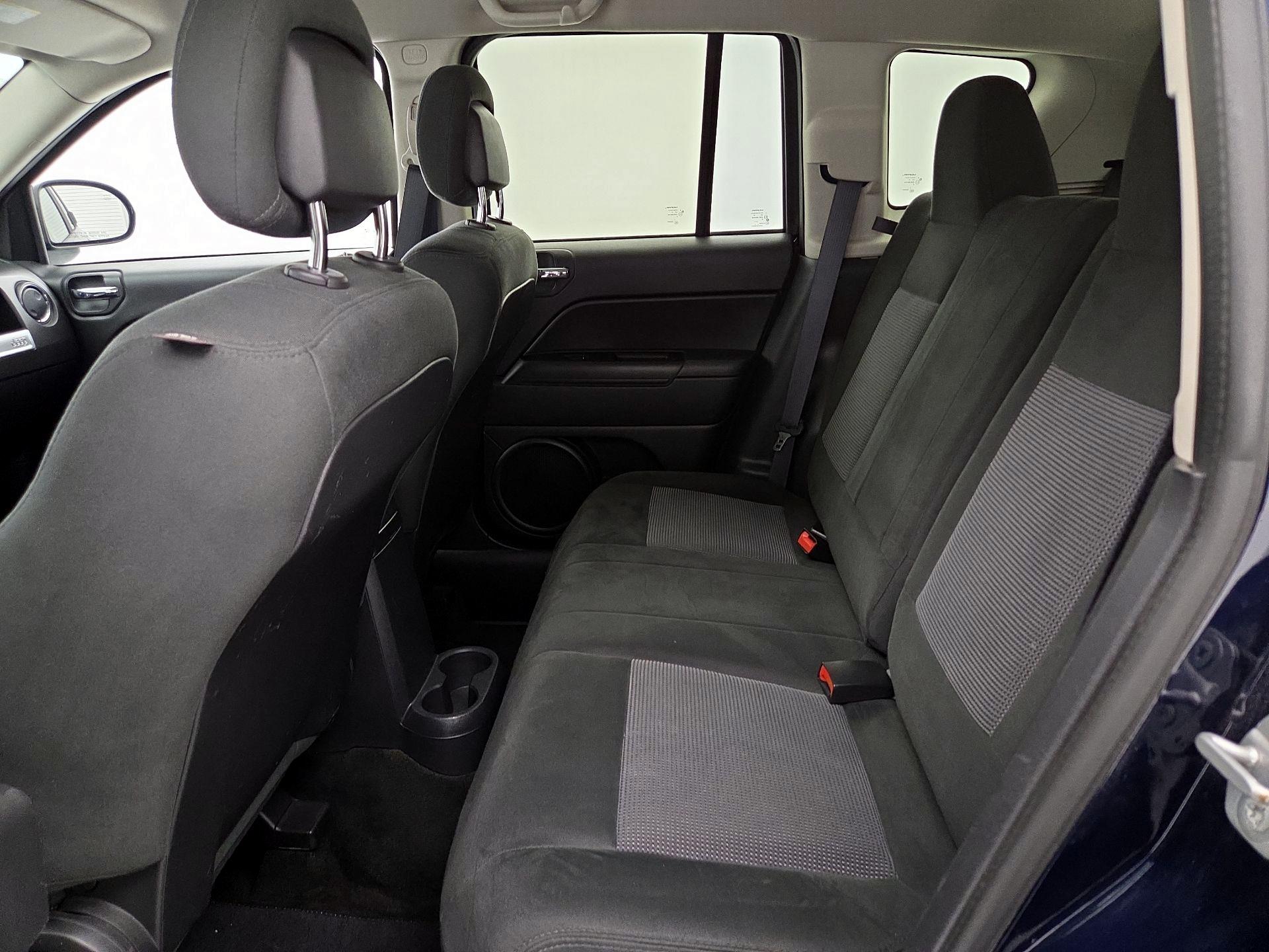 Thumbnail: 2016 Jeep Compass - 16