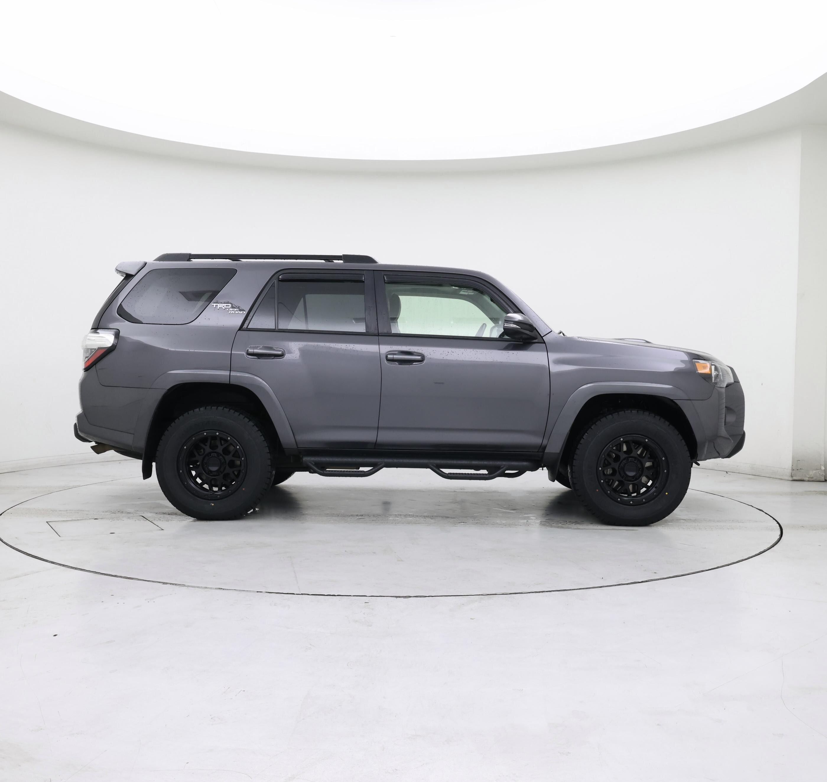 Thumbnail: 2021 Toyota 4Runner - 7