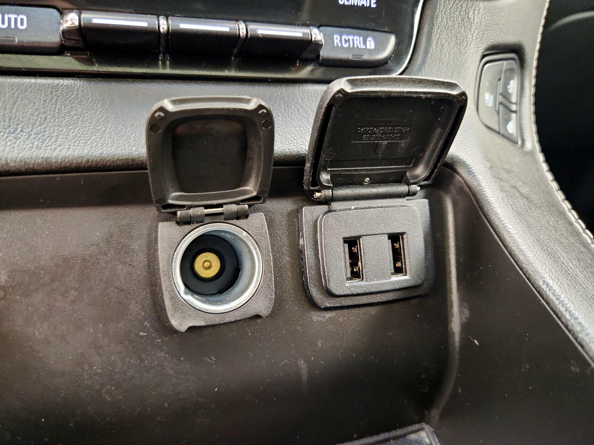 Thumbnail: 2020 GMC Yukon - 19