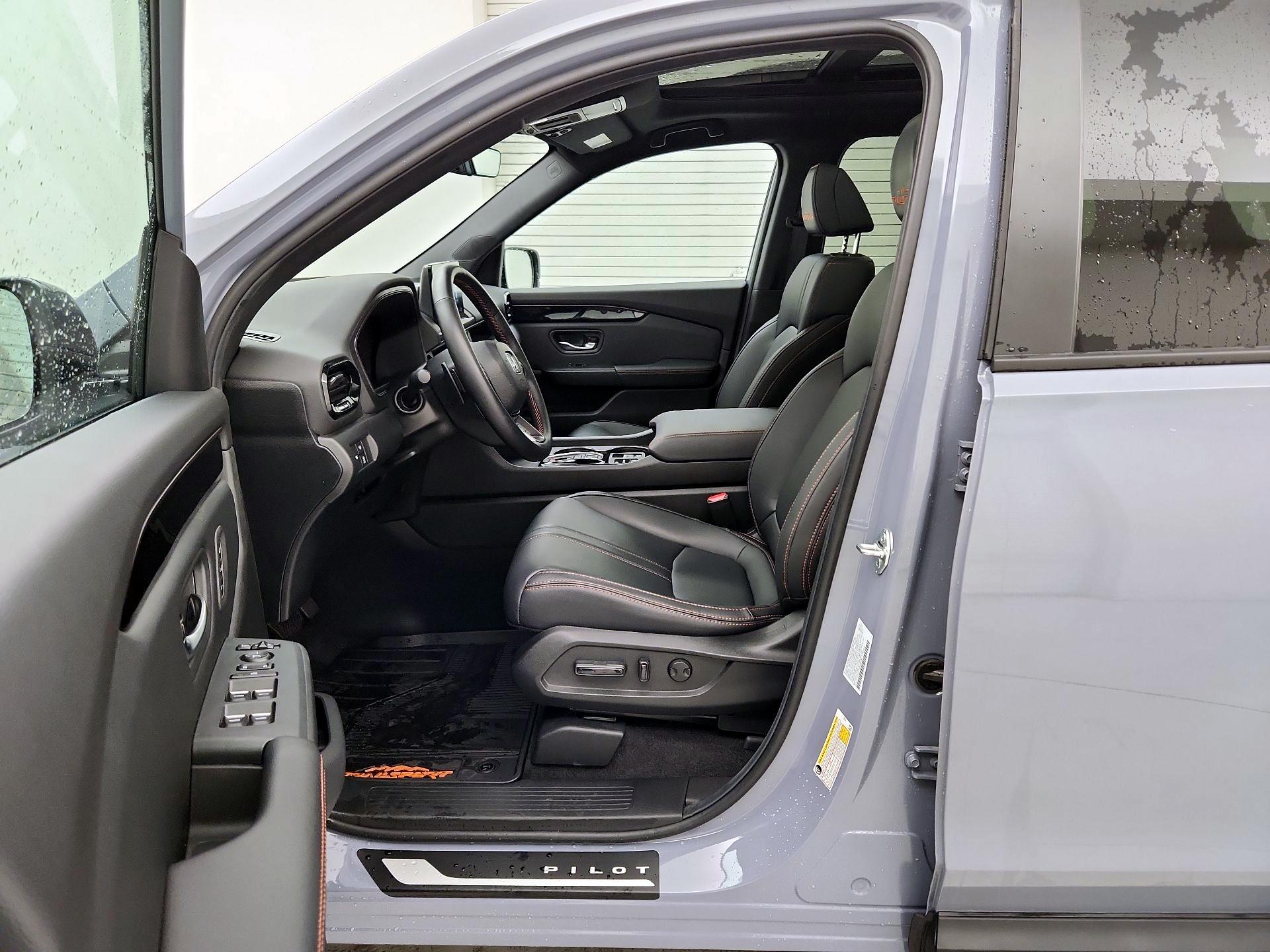 Thumbnail: 2025 Honda Pilot - 11