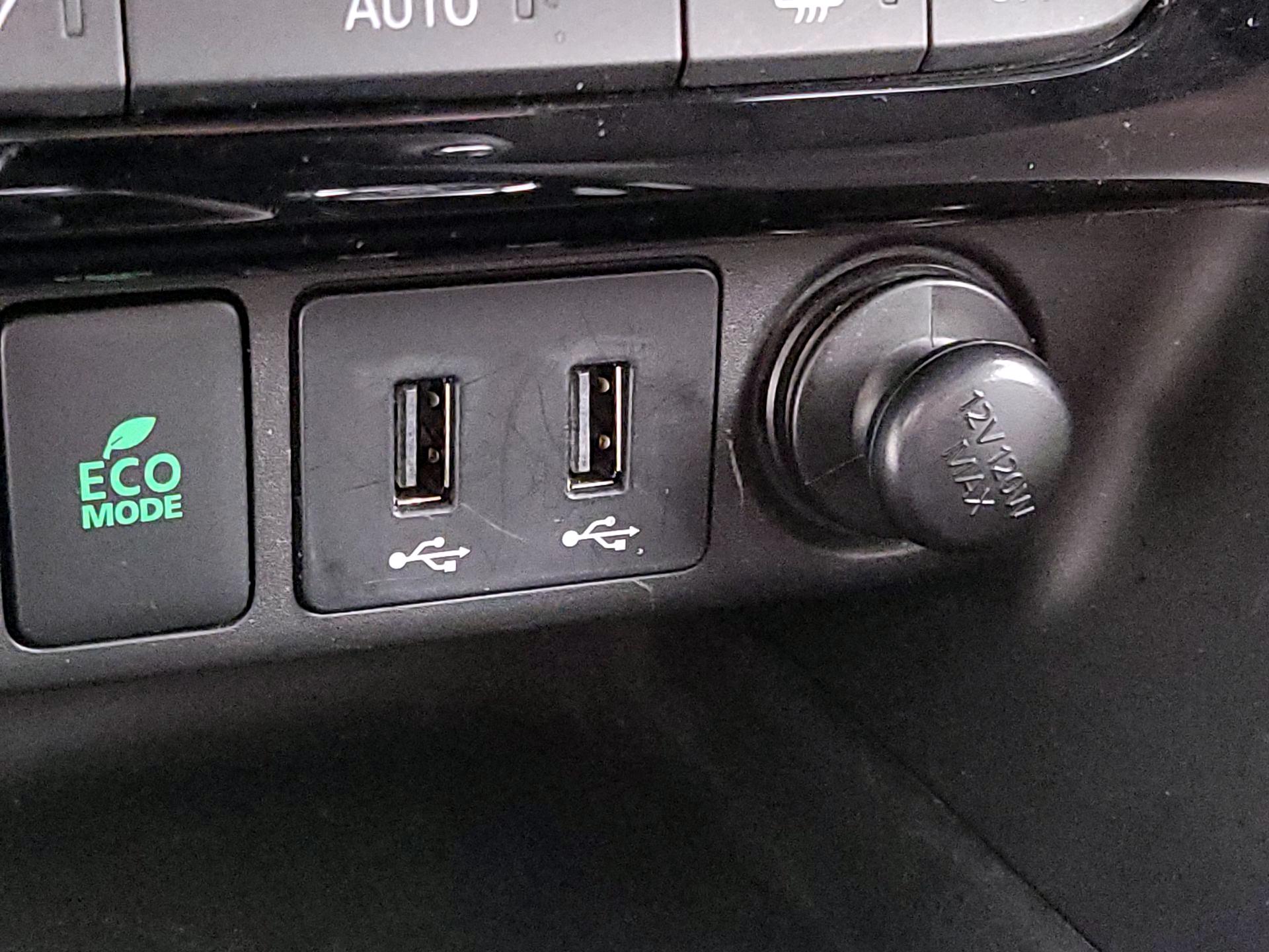 Thumbnail: 2018 Mitsubishi Eclipse Cross - 18