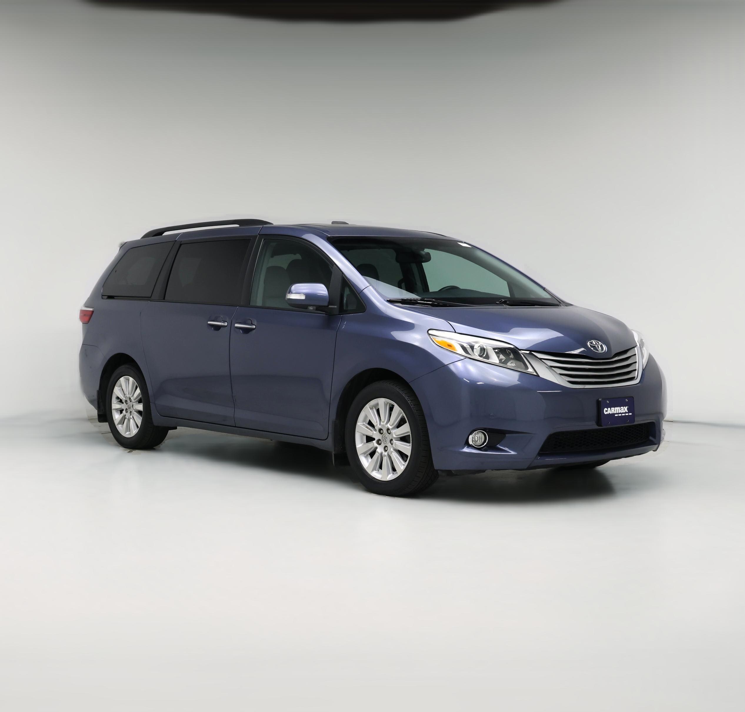 Thumbnail: 2015 Toyota Sienna - 1