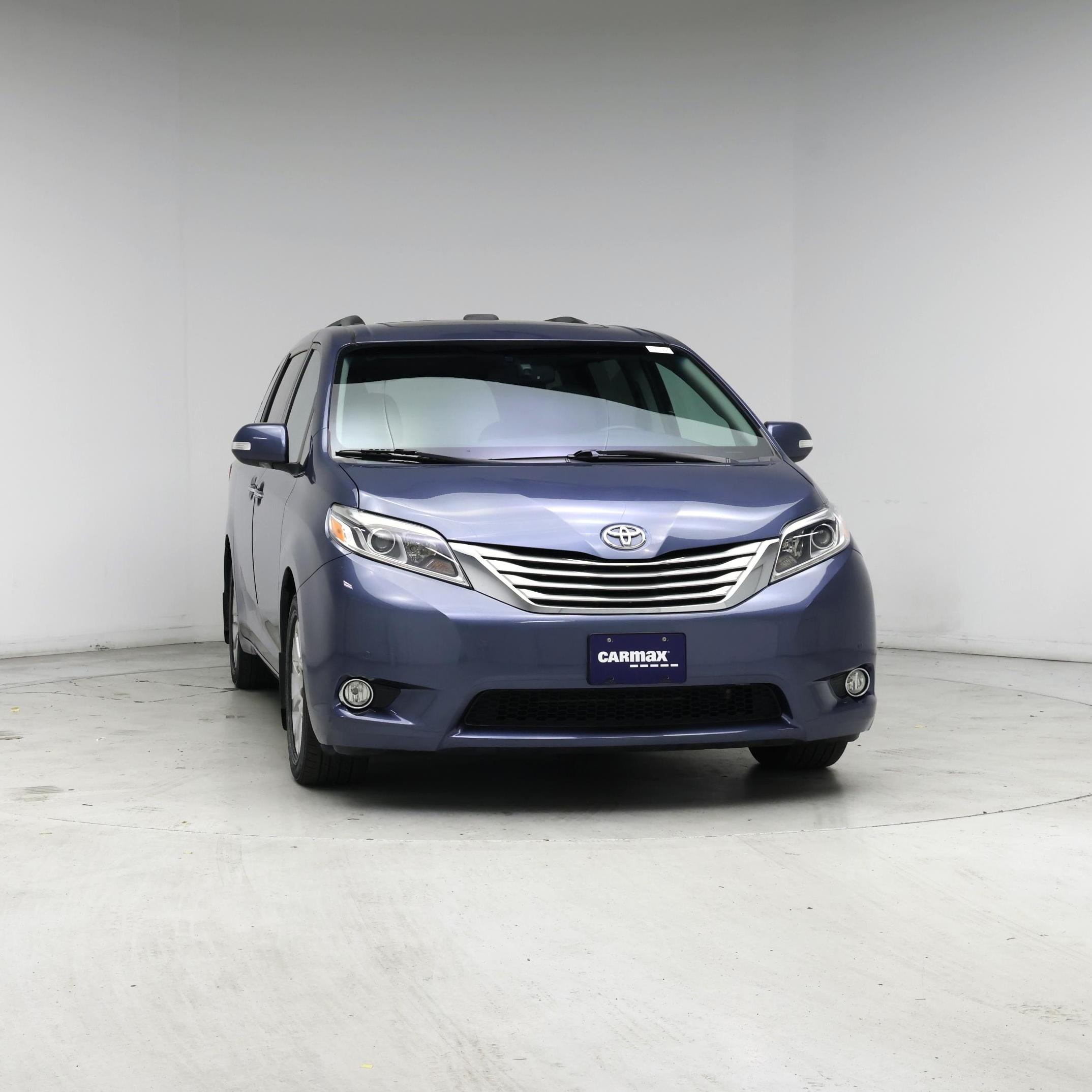 Thumbnail: 2015 Toyota Sienna - 5