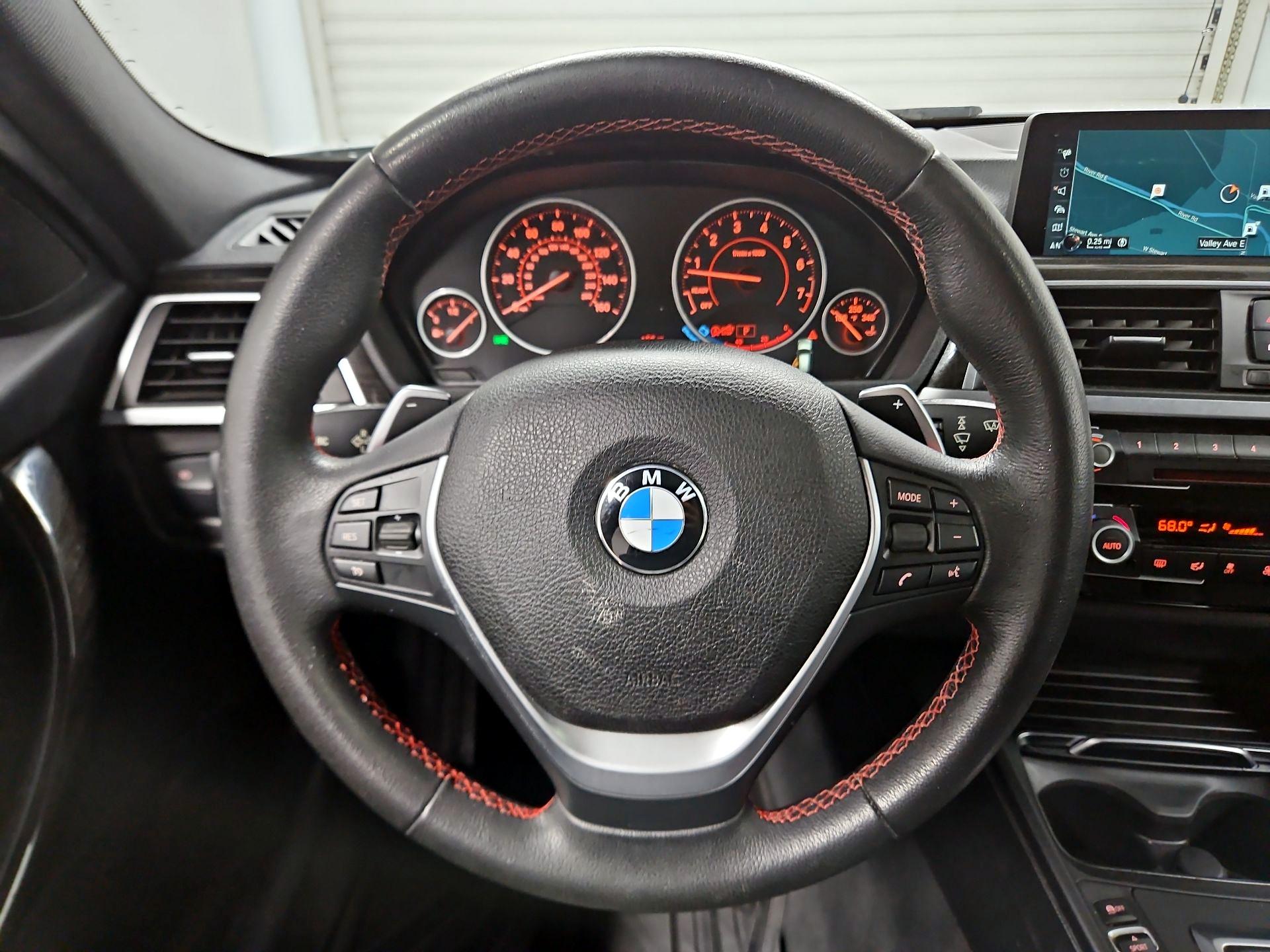 Thumbnail: 2017 BMW 3 Series - 10