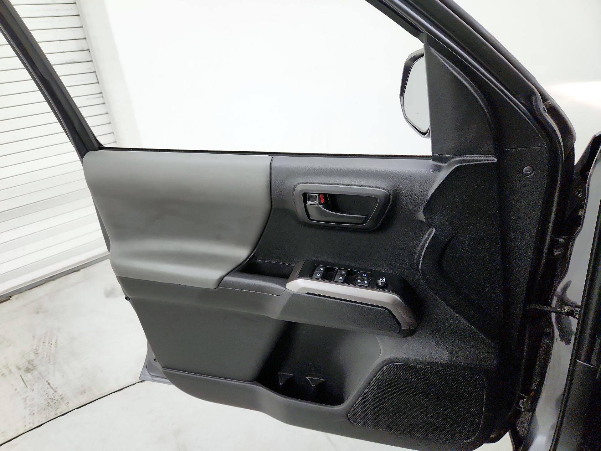 Thumbnail: 2023 Toyota Tacoma - 12