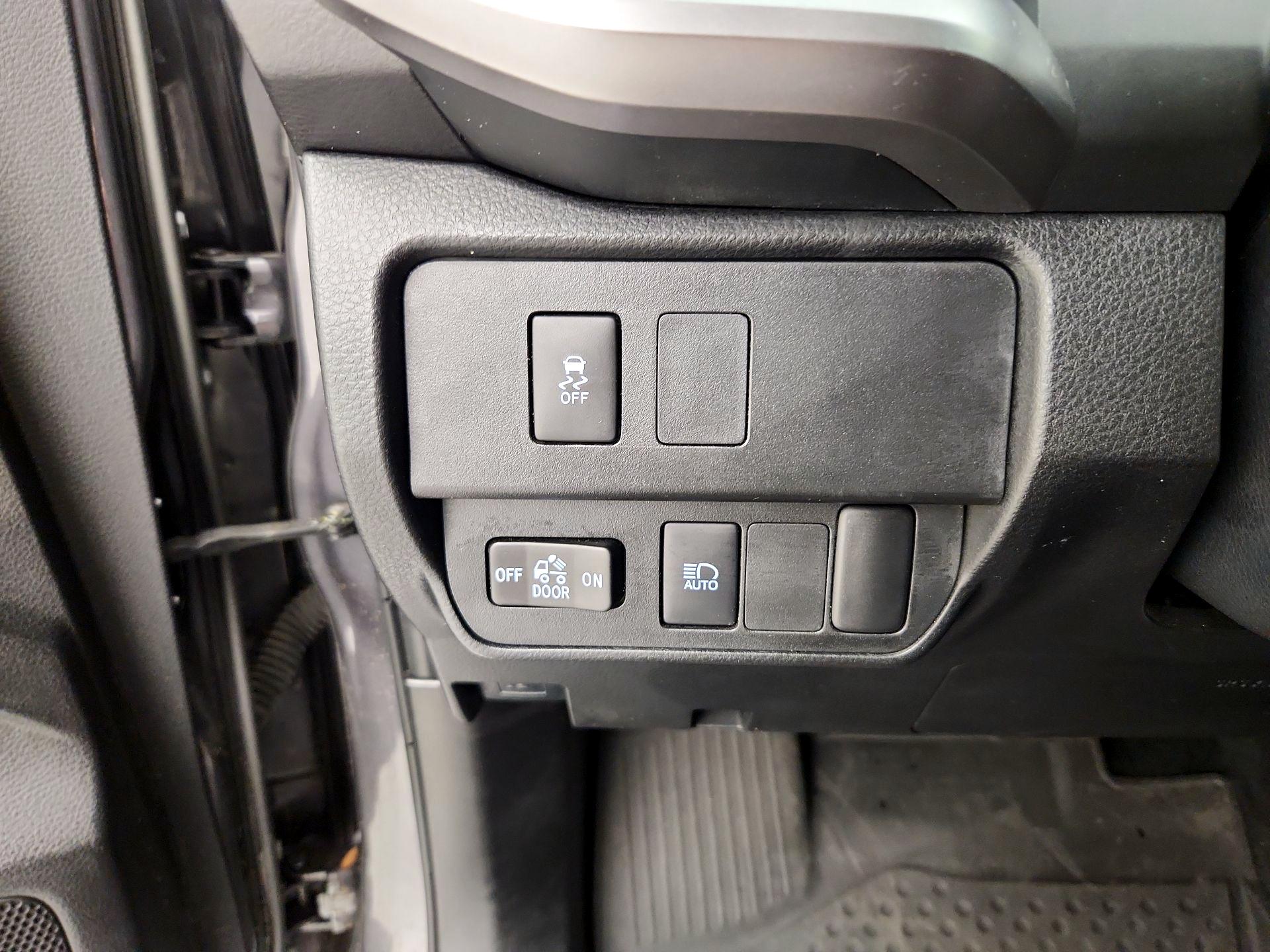 Thumbnail: 2023 Toyota Tacoma - 13