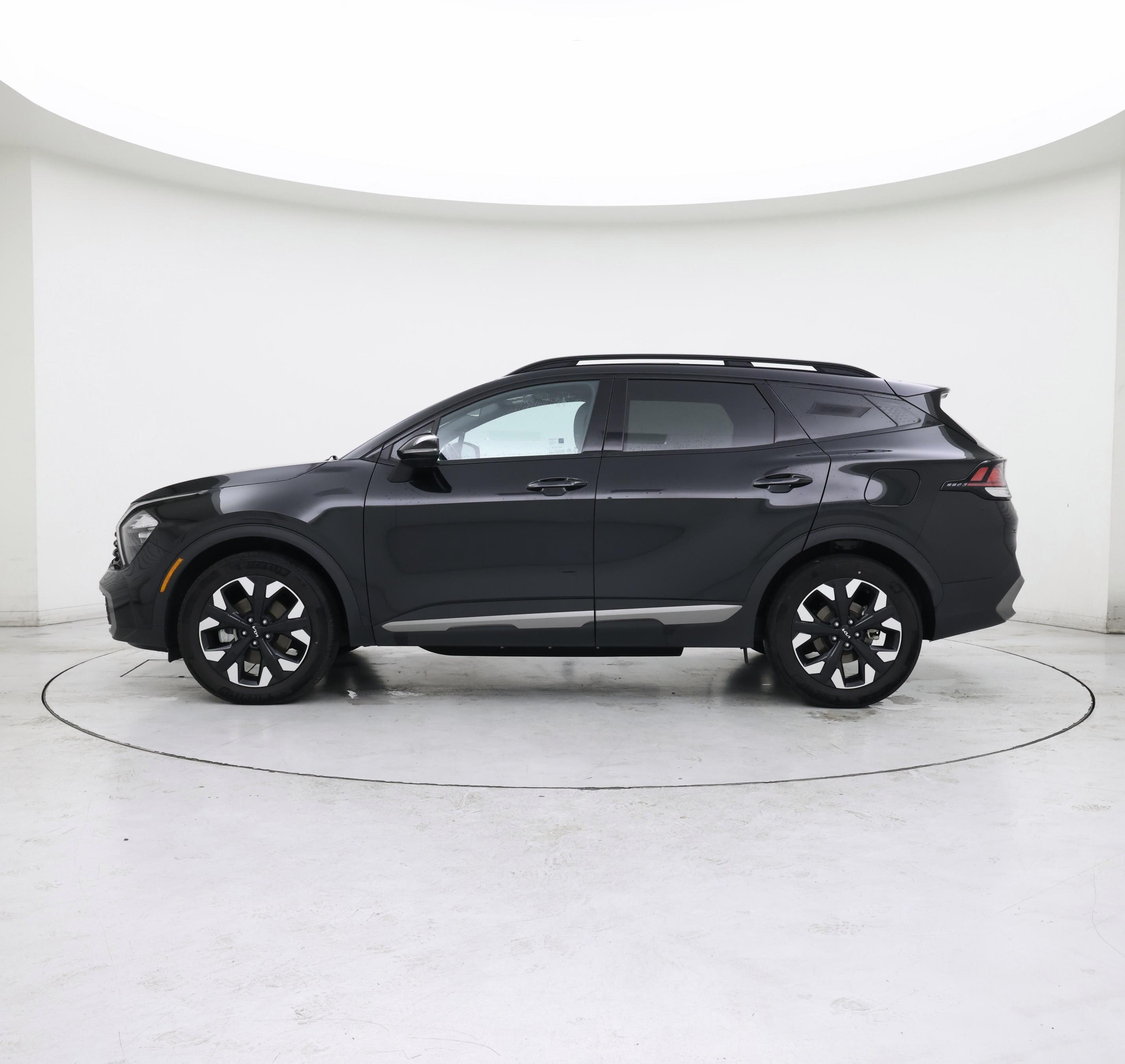 Thumbnail: 2023 Kia Sportage - 3