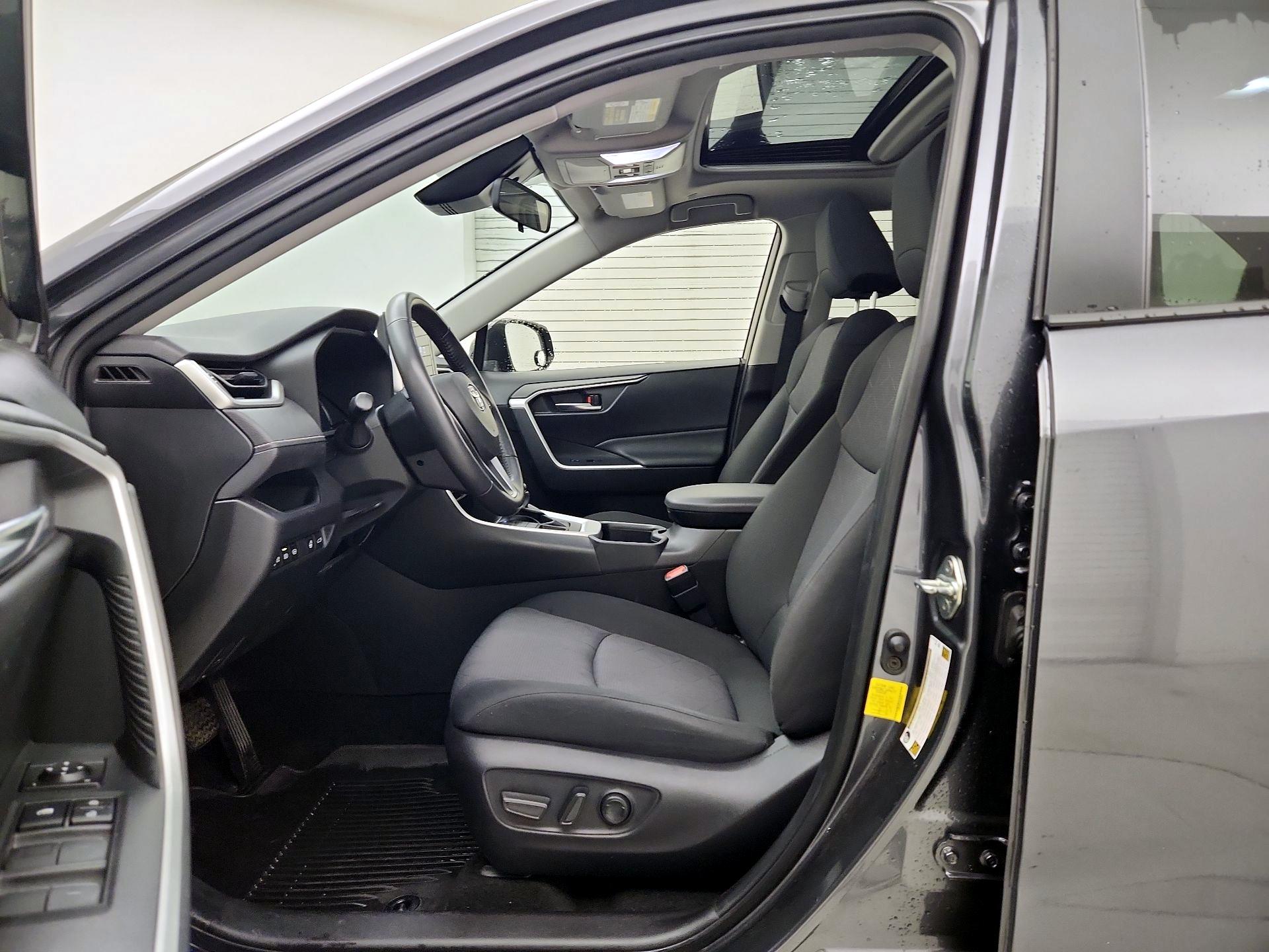 Thumbnail: 2023 Toyota RAV4 - 11