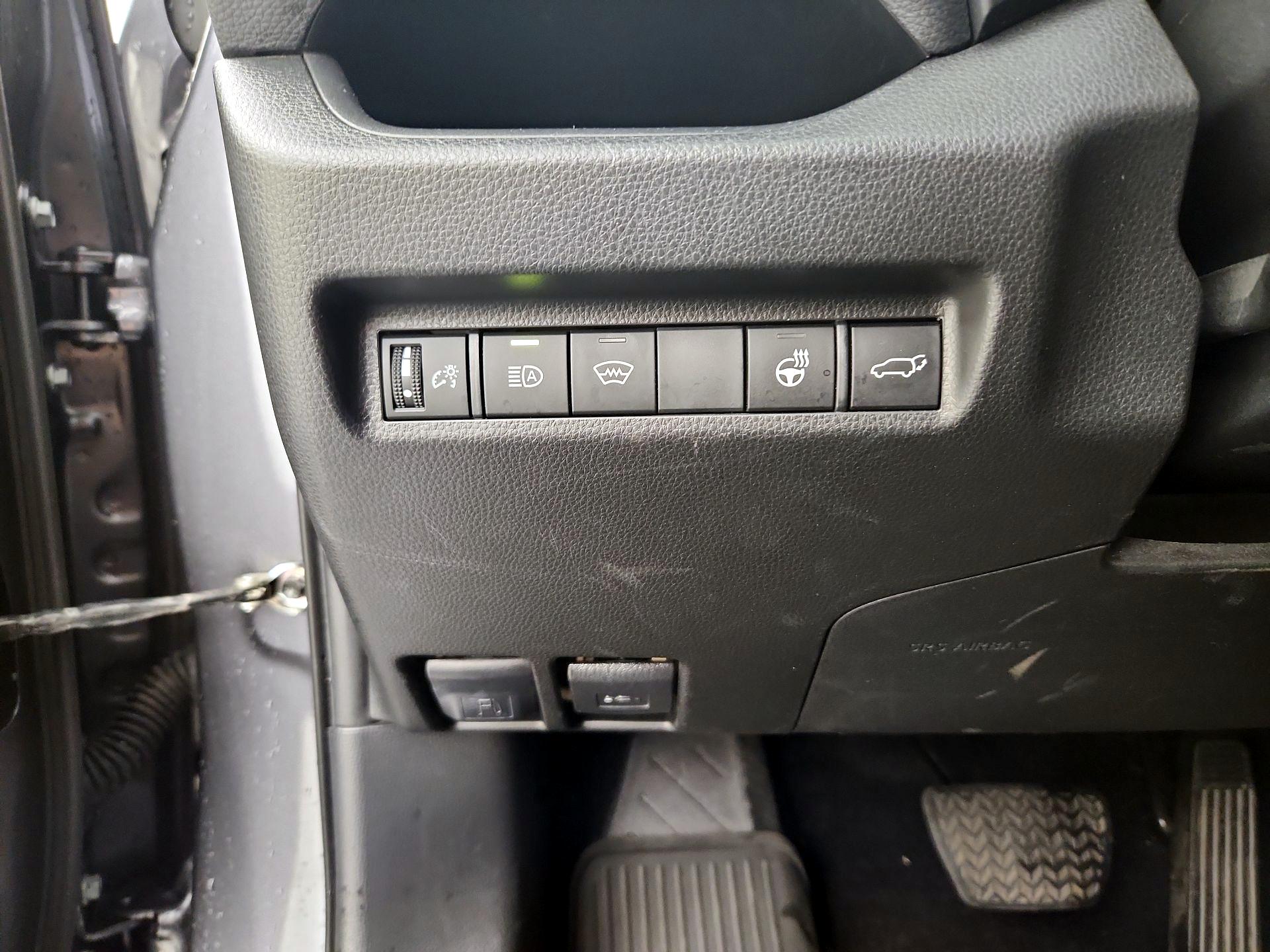 Thumbnail: 2023 Toyota RAV4 - 13