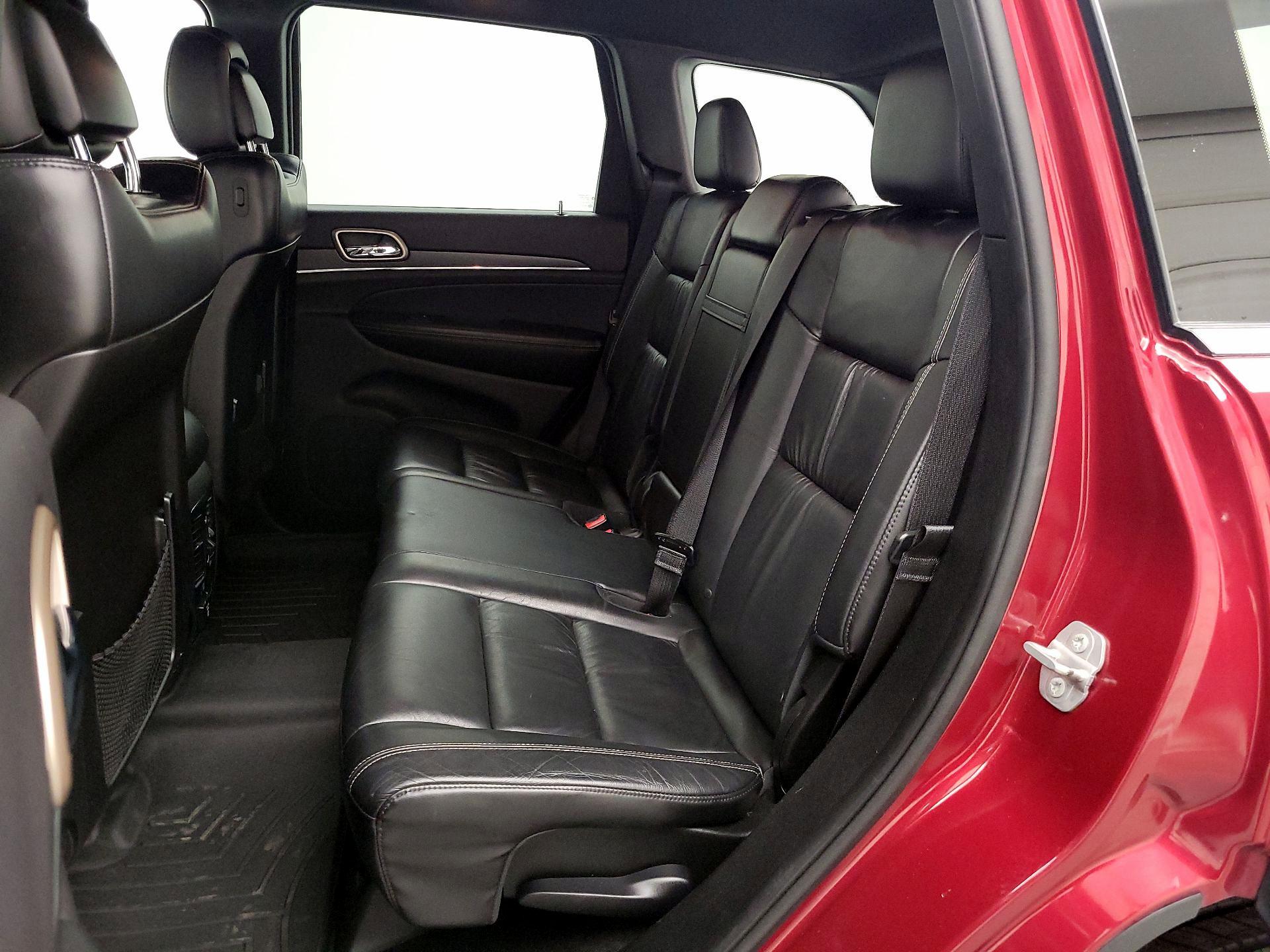 Thumbnail: 2015 Jeep Grand Cherokee - 20