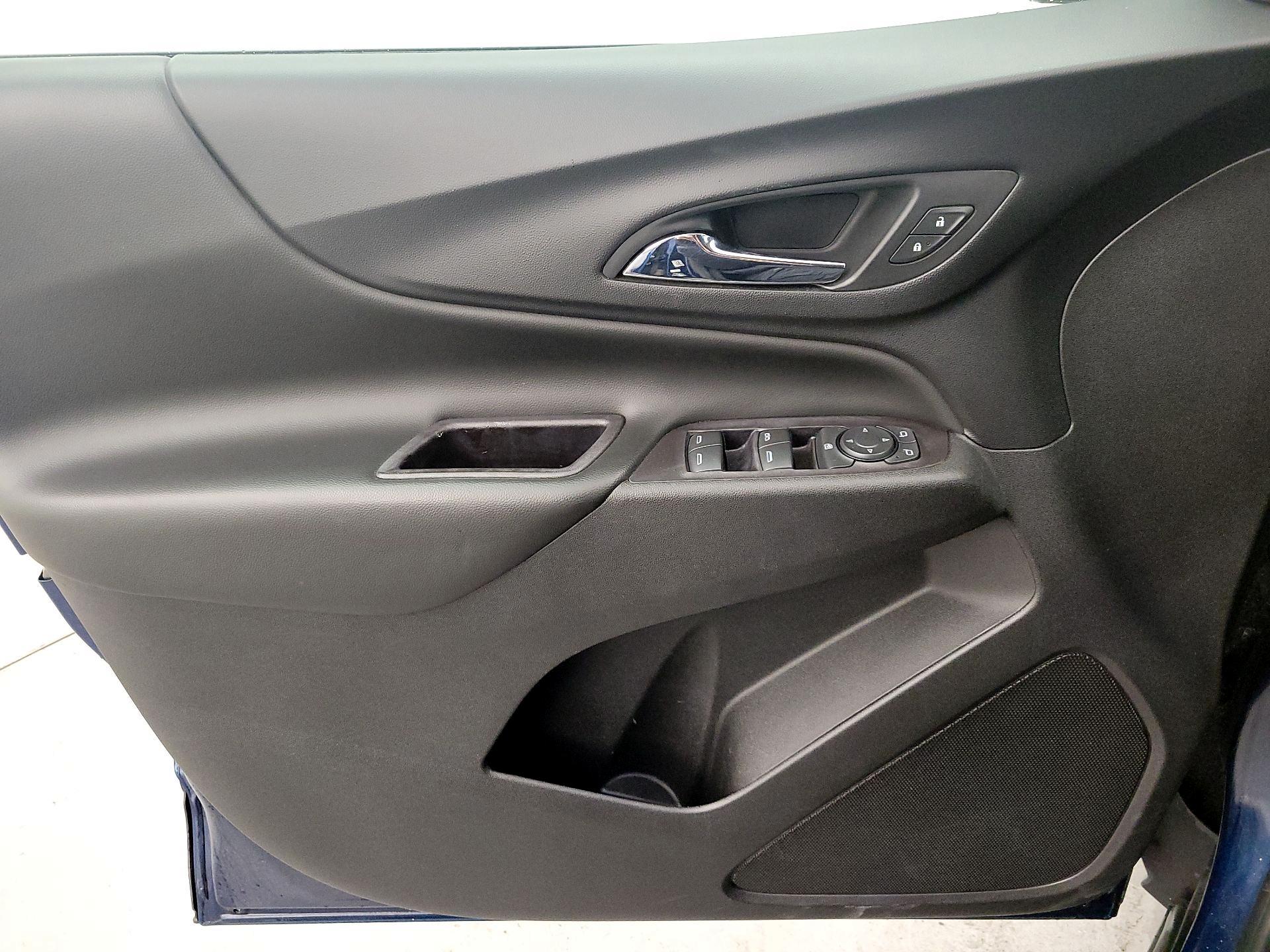 Thumbnail: 2021 Chevrolet Equinox - 12