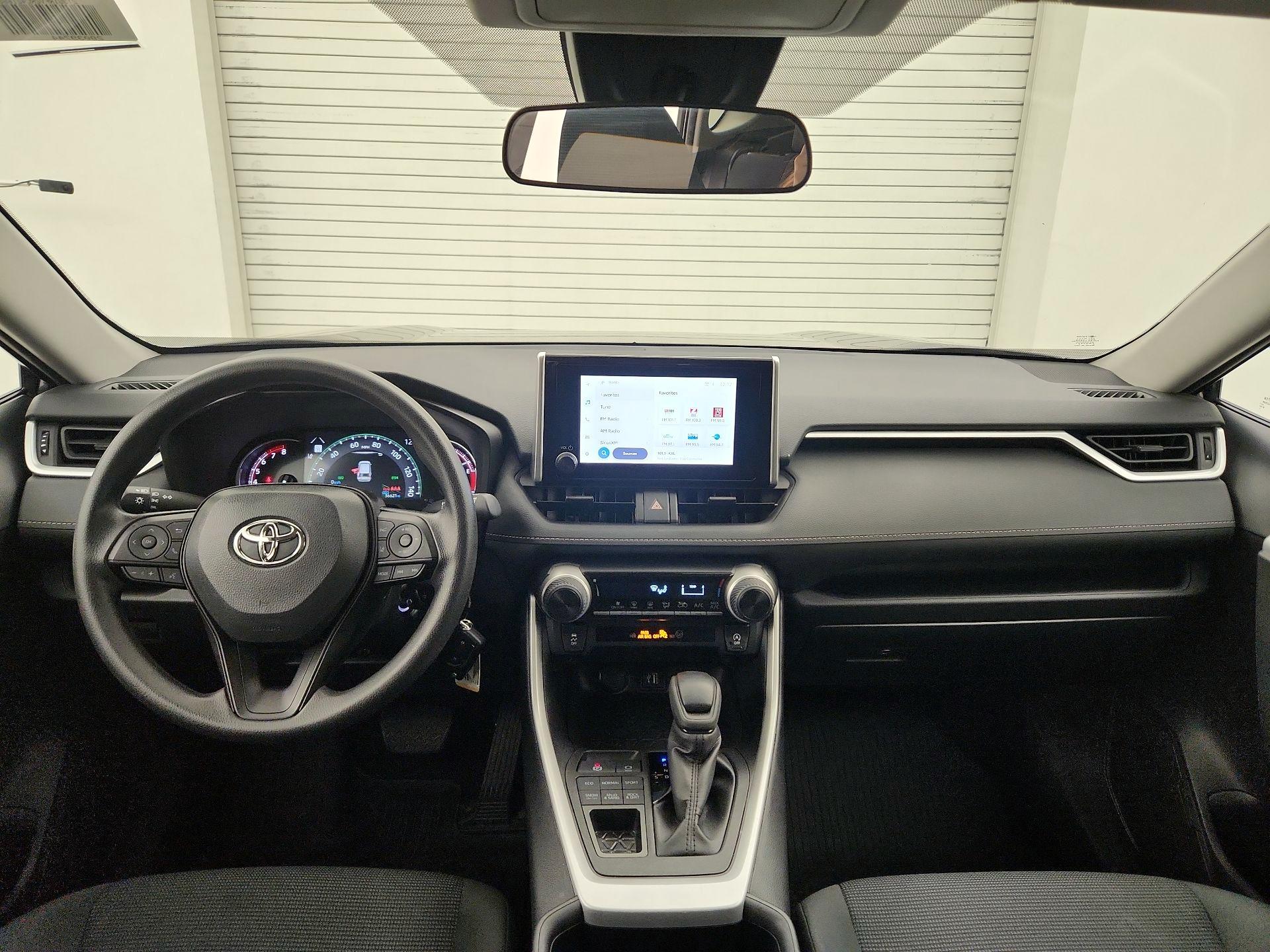 Thumbnail: 2024 Toyota RAV4 - 9