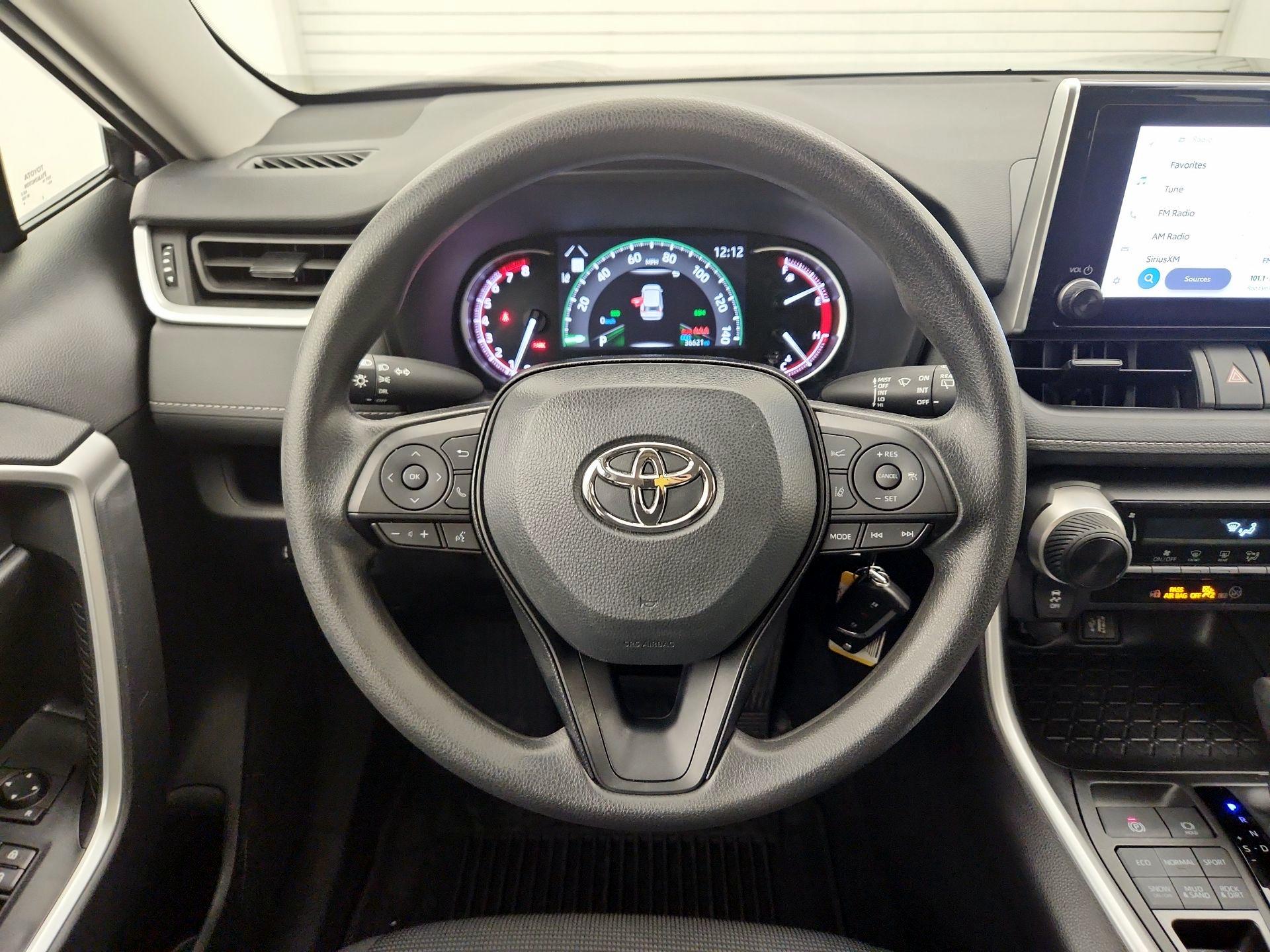 Thumbnail: 2024 Toyota RAV4 - 10