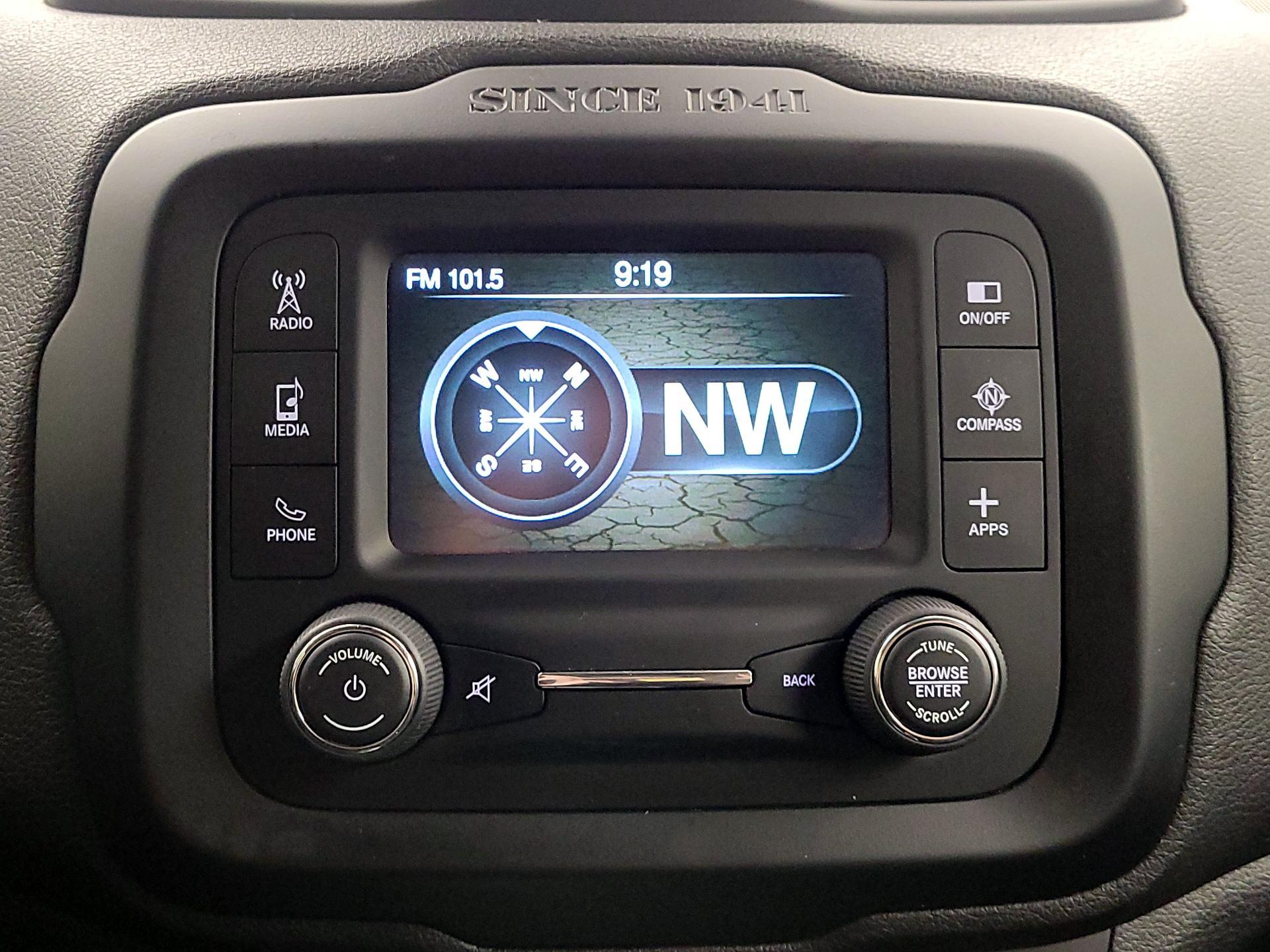 Thumbnail: 2016 Jeep Renegade - 14