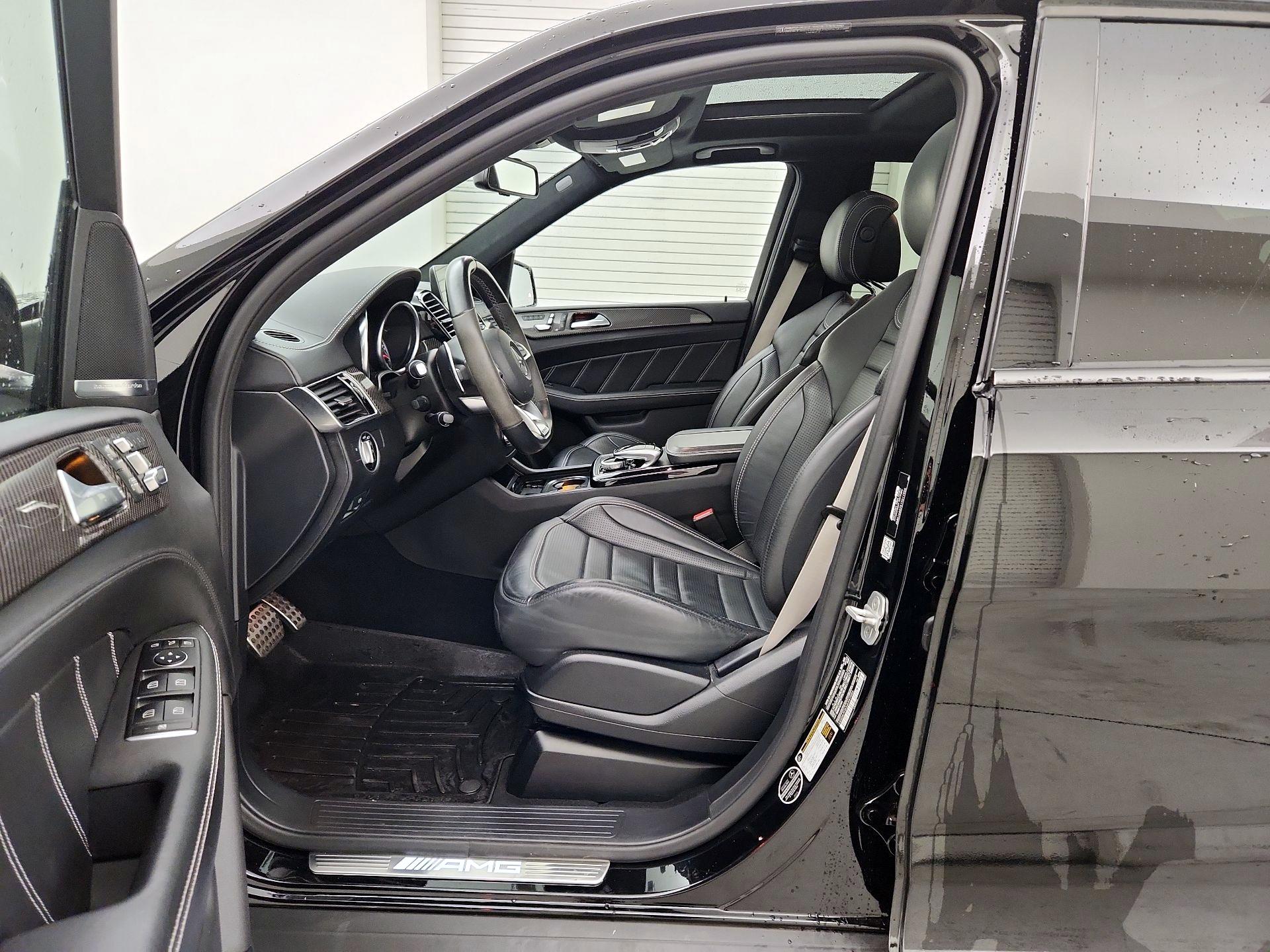 Thumbnail: 2018 Mercedes-Benz GL-Class - 11