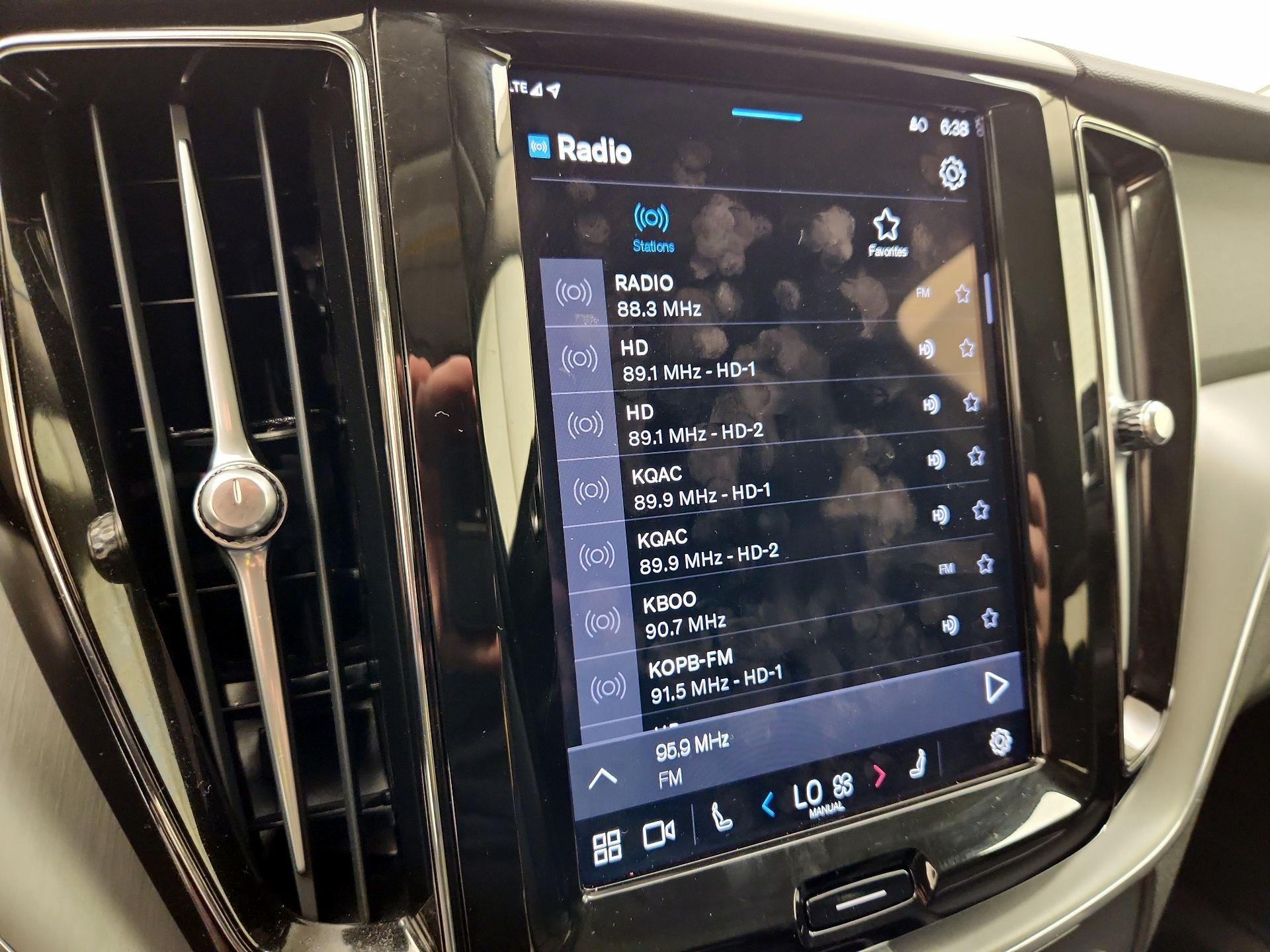 Thumbnail: 2024 Volvo XC60 - 16