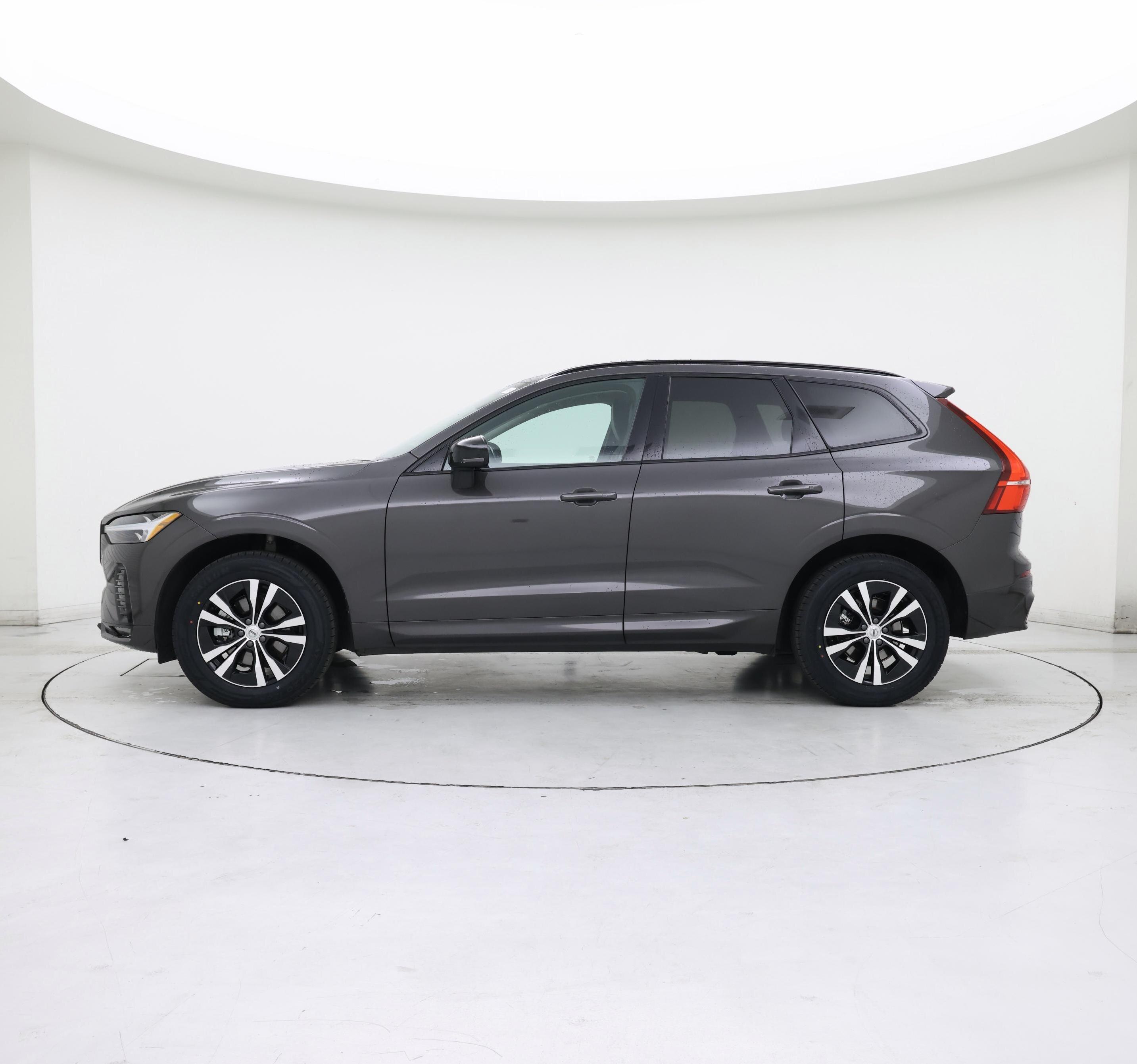 Thumbnail: 2024 Volvo XC60 - 3