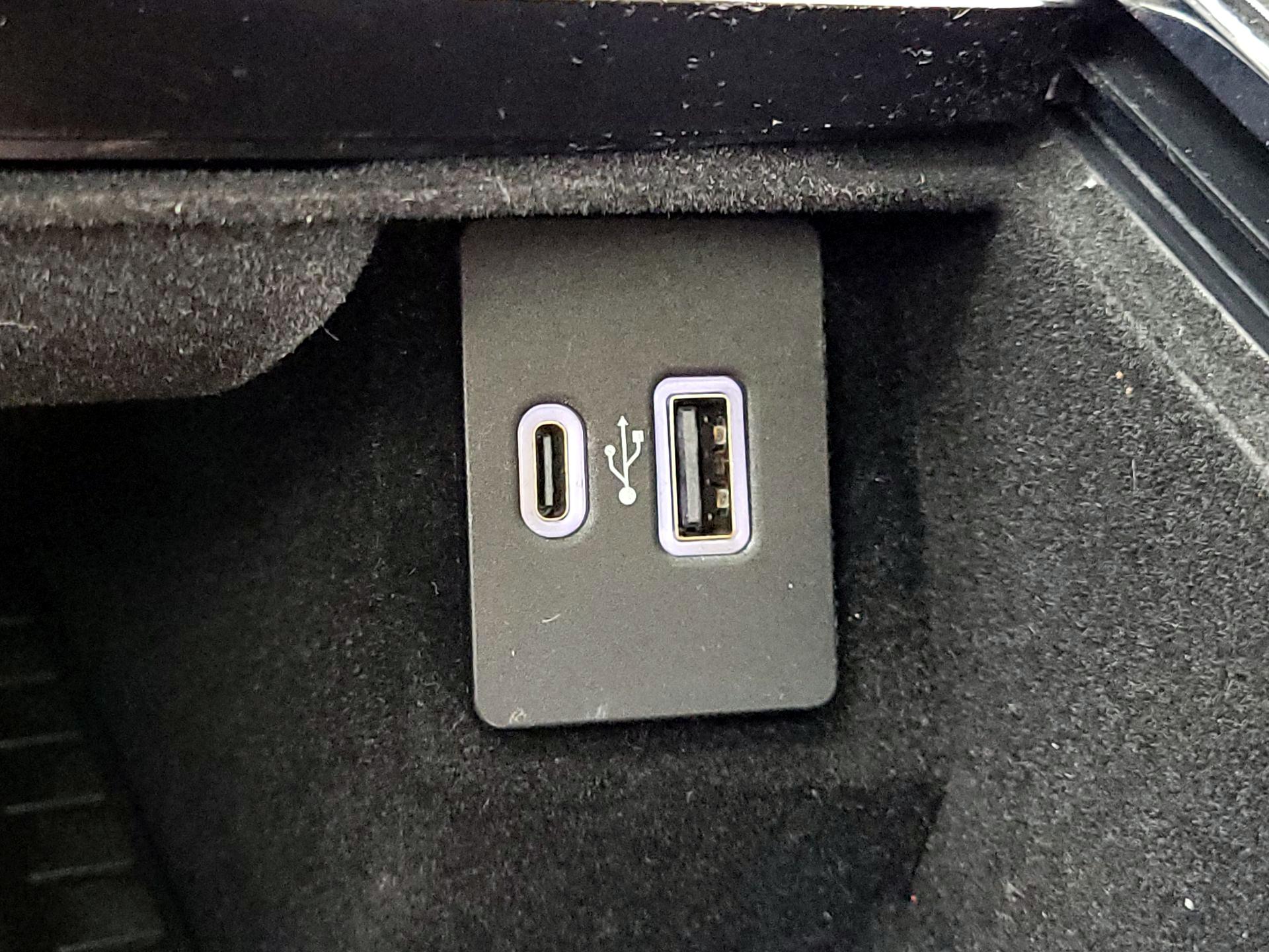 Thumbnail: 2021 Lincoln Nautilus - 19