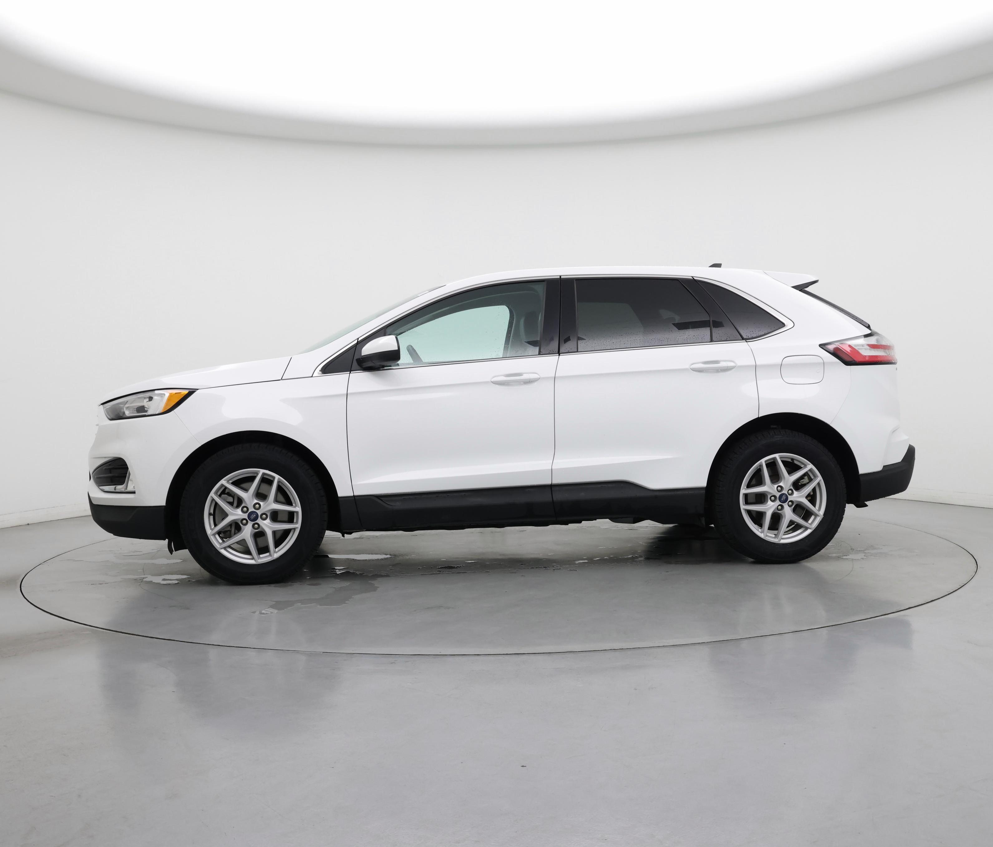 Thumbnail: 2021 Ford Edge - 3