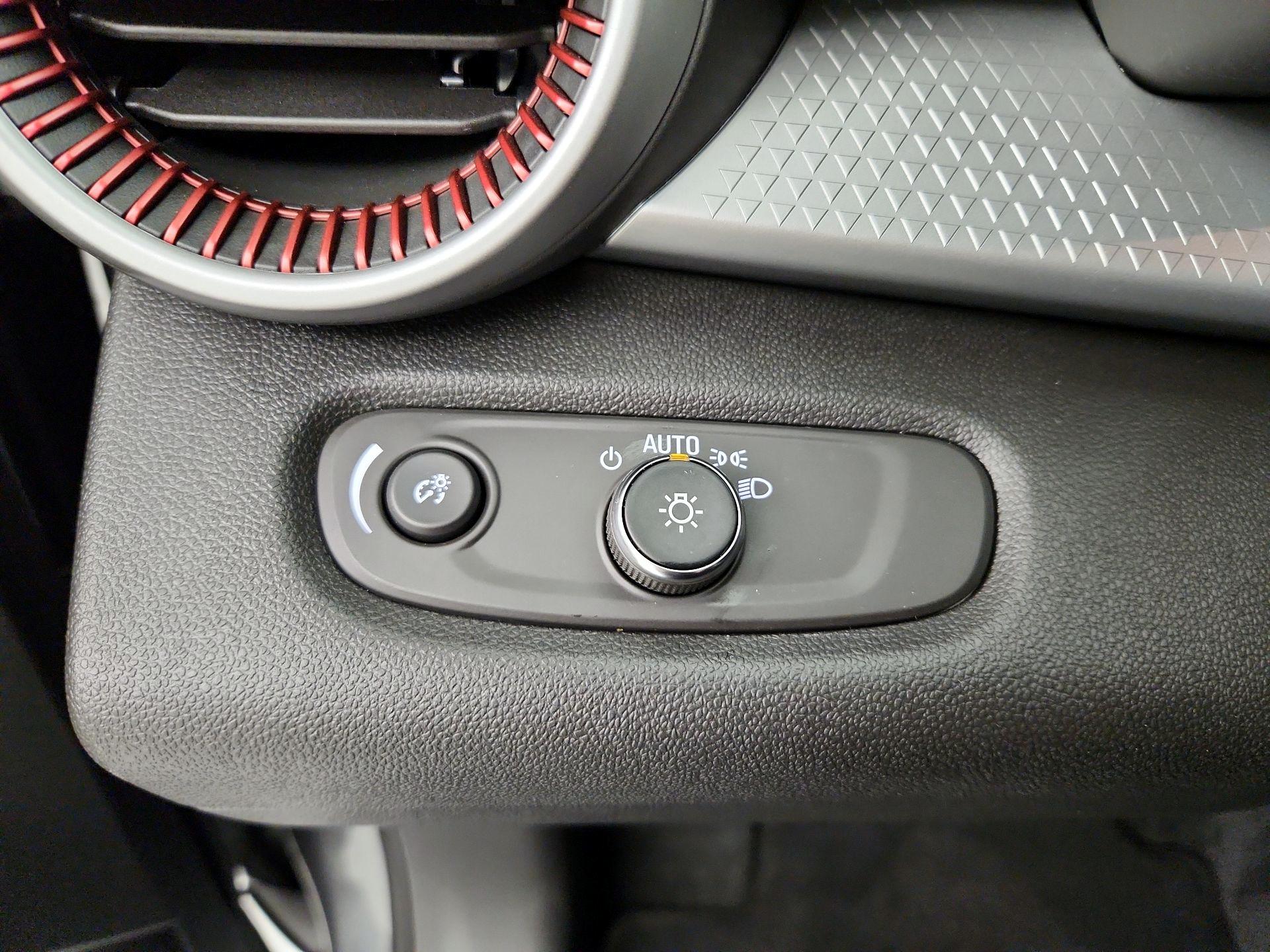 Thumbnail: 2025 Chevrolet Trax - 13