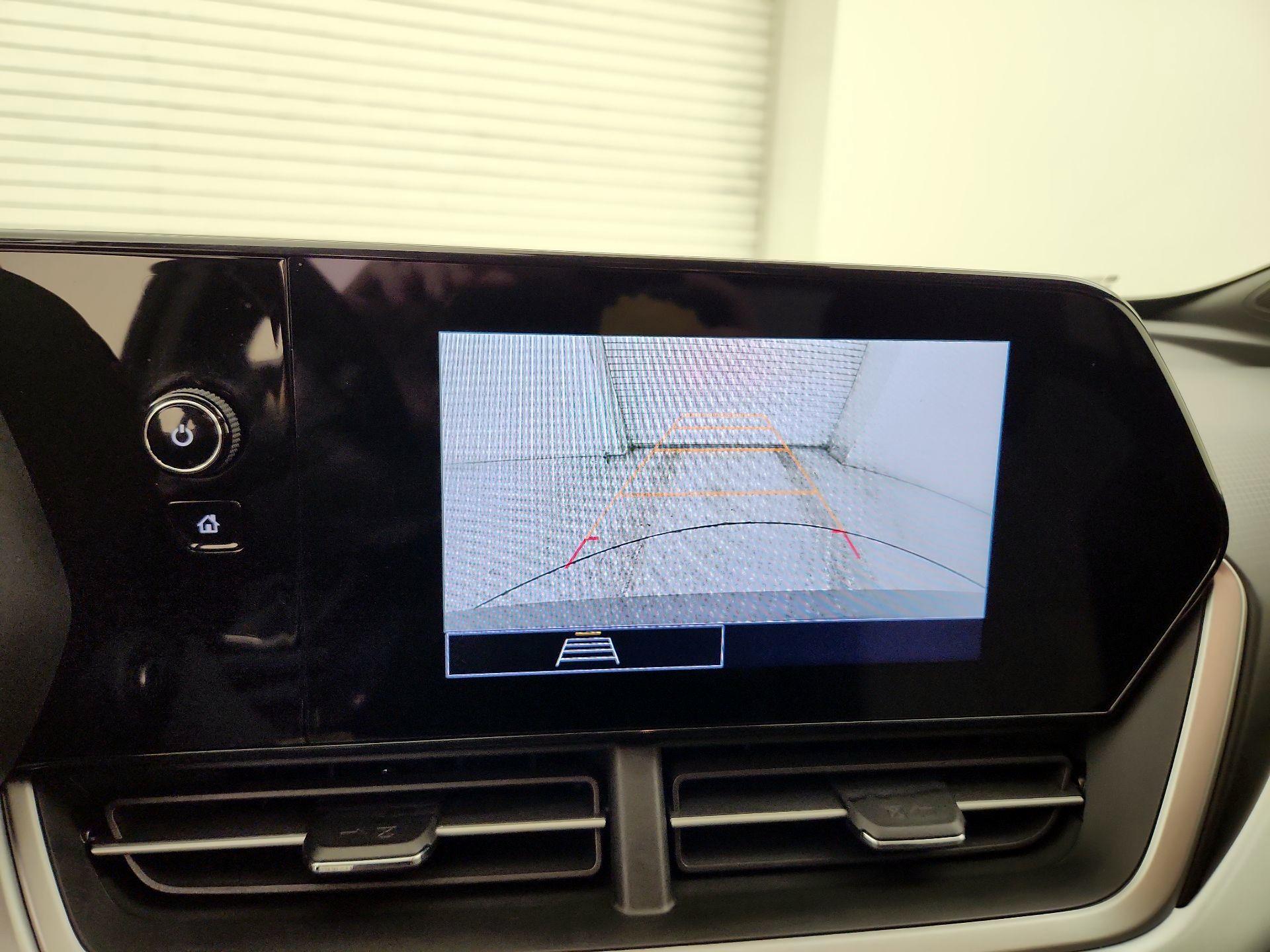 Thumbnail: 2025 Chevrolet Trax - 14