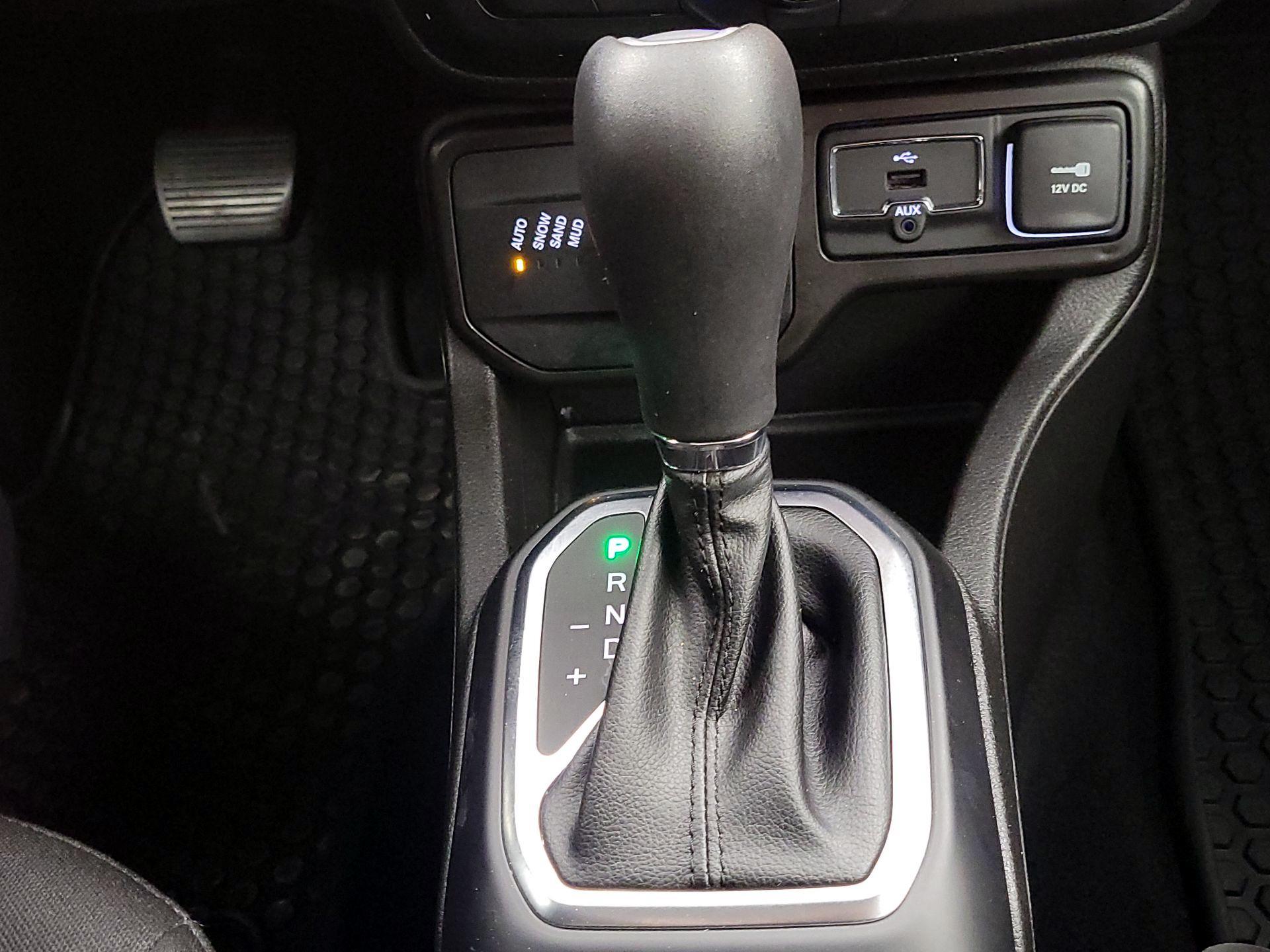 Thumbnail: 2021 Jeep Renegade - 17