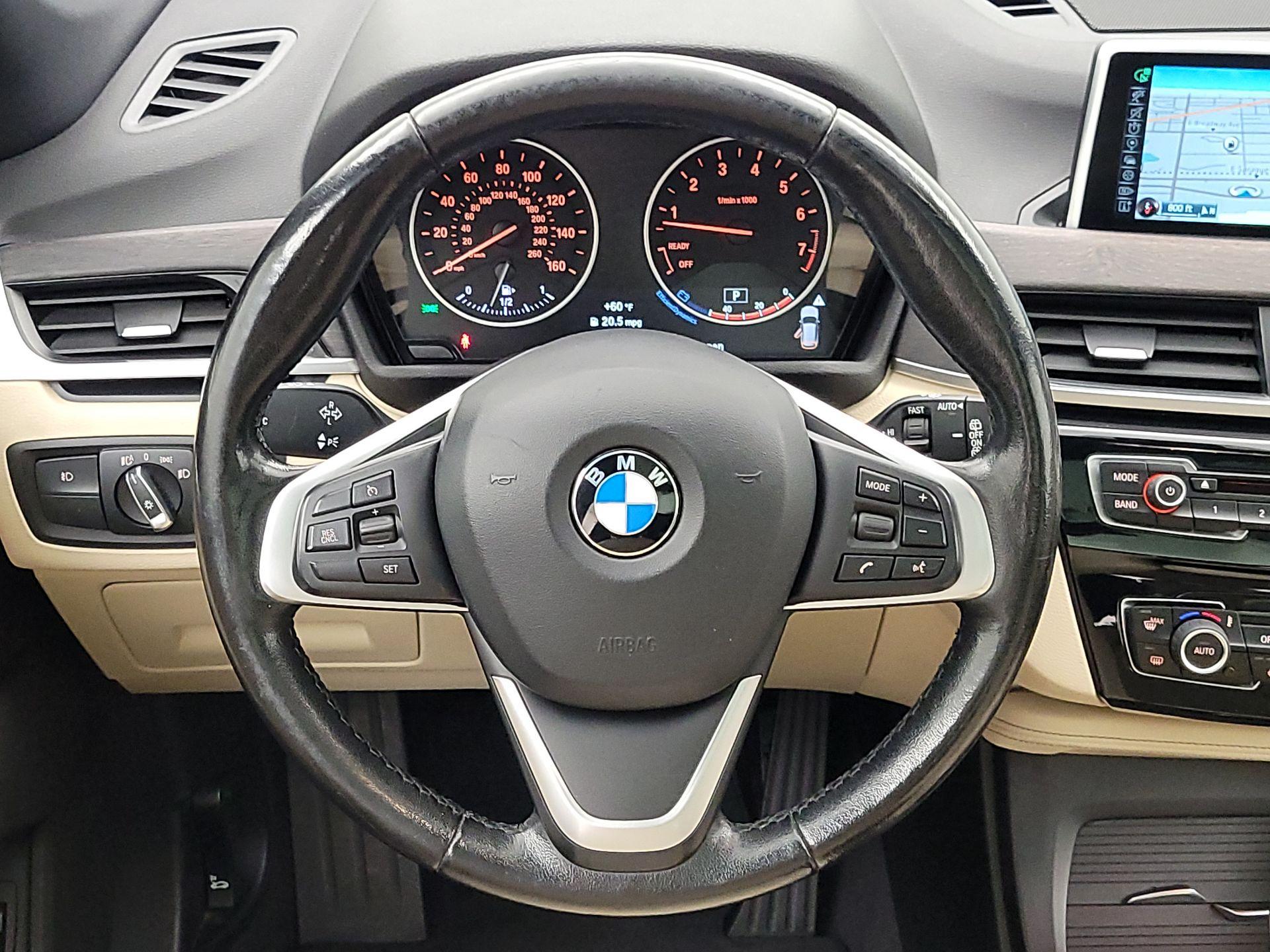 Thumbnail: 2017 BMW X1 - 10