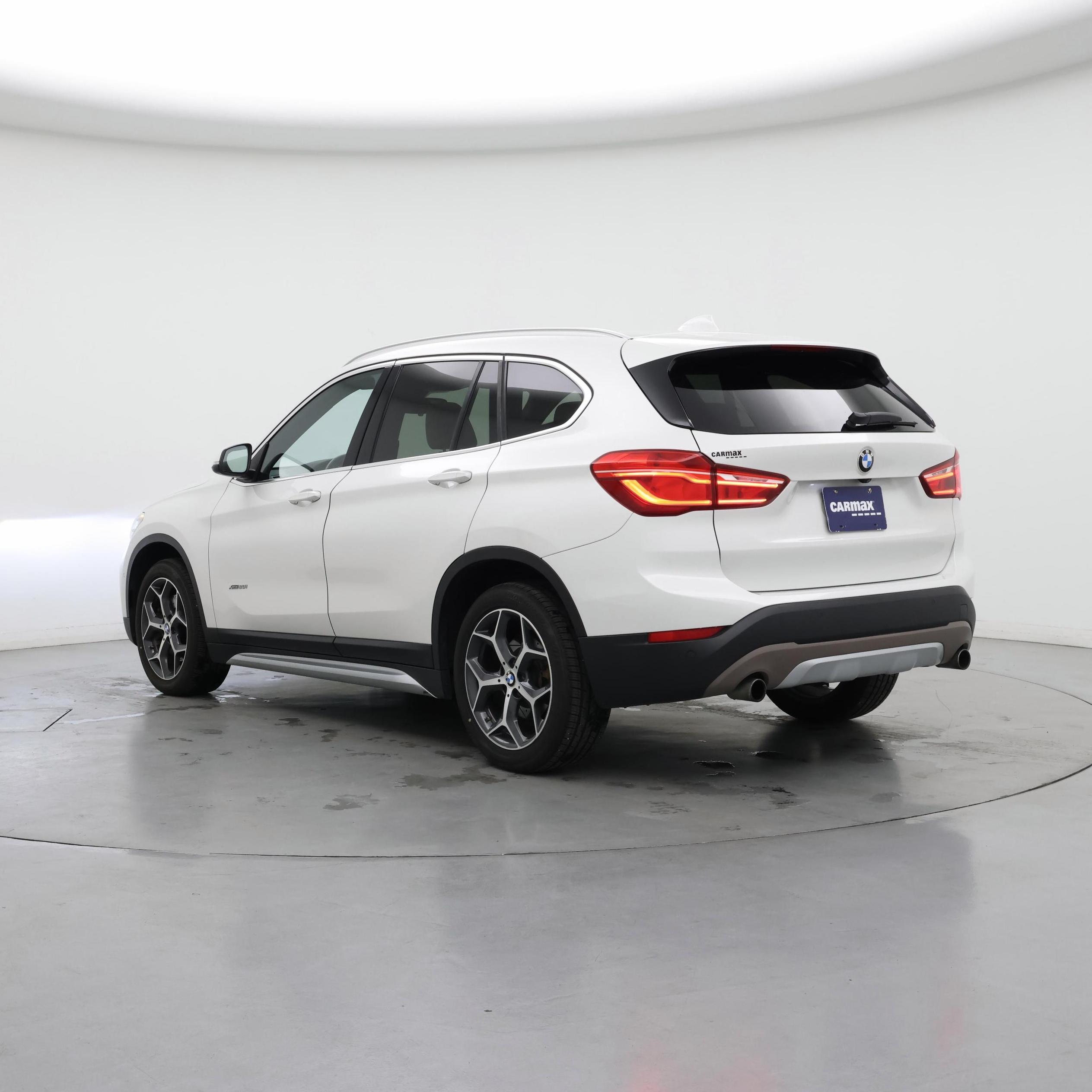 Thumbnail: 2017 BMW X1 - 2