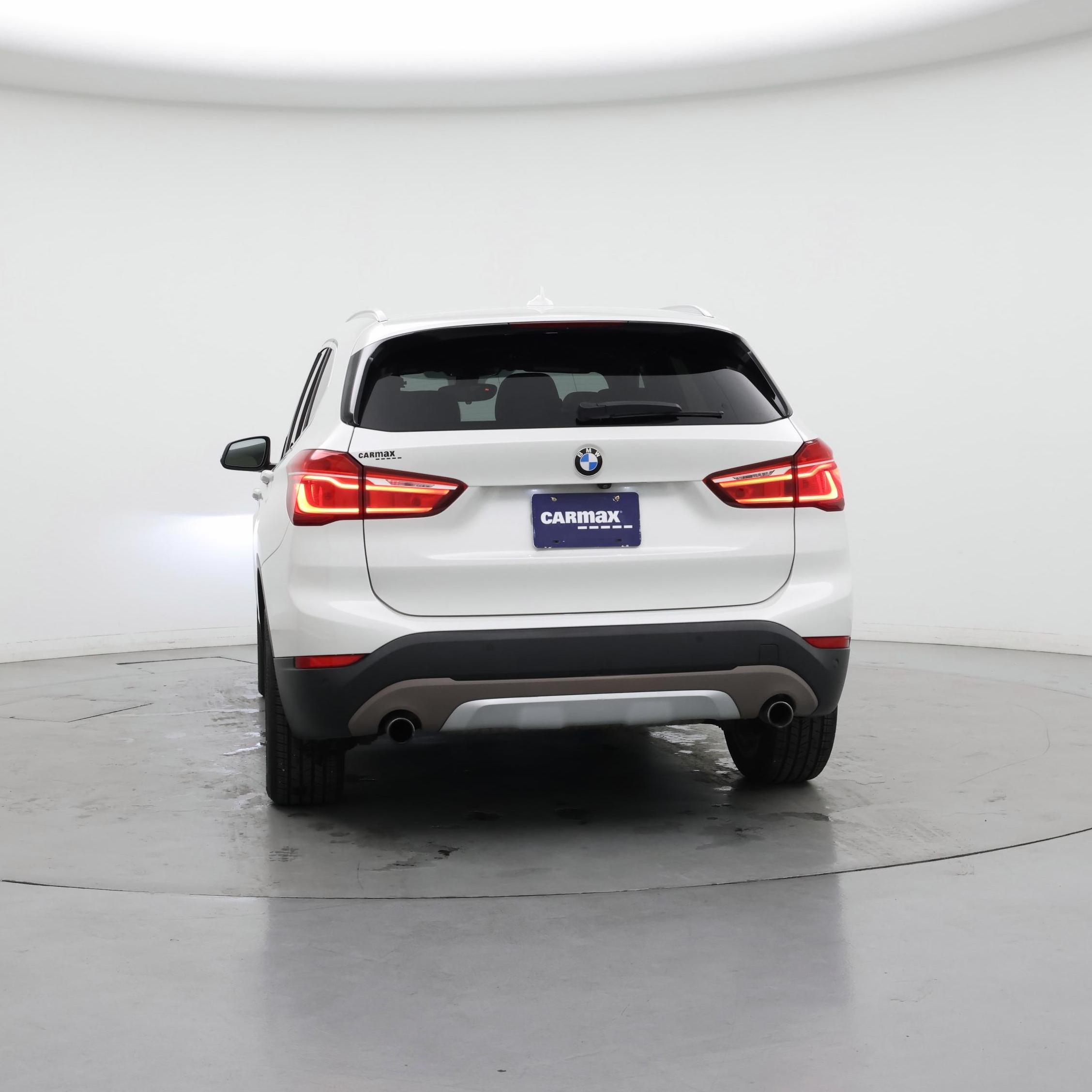 Thumbnail: 2017 BMW X1 - 6