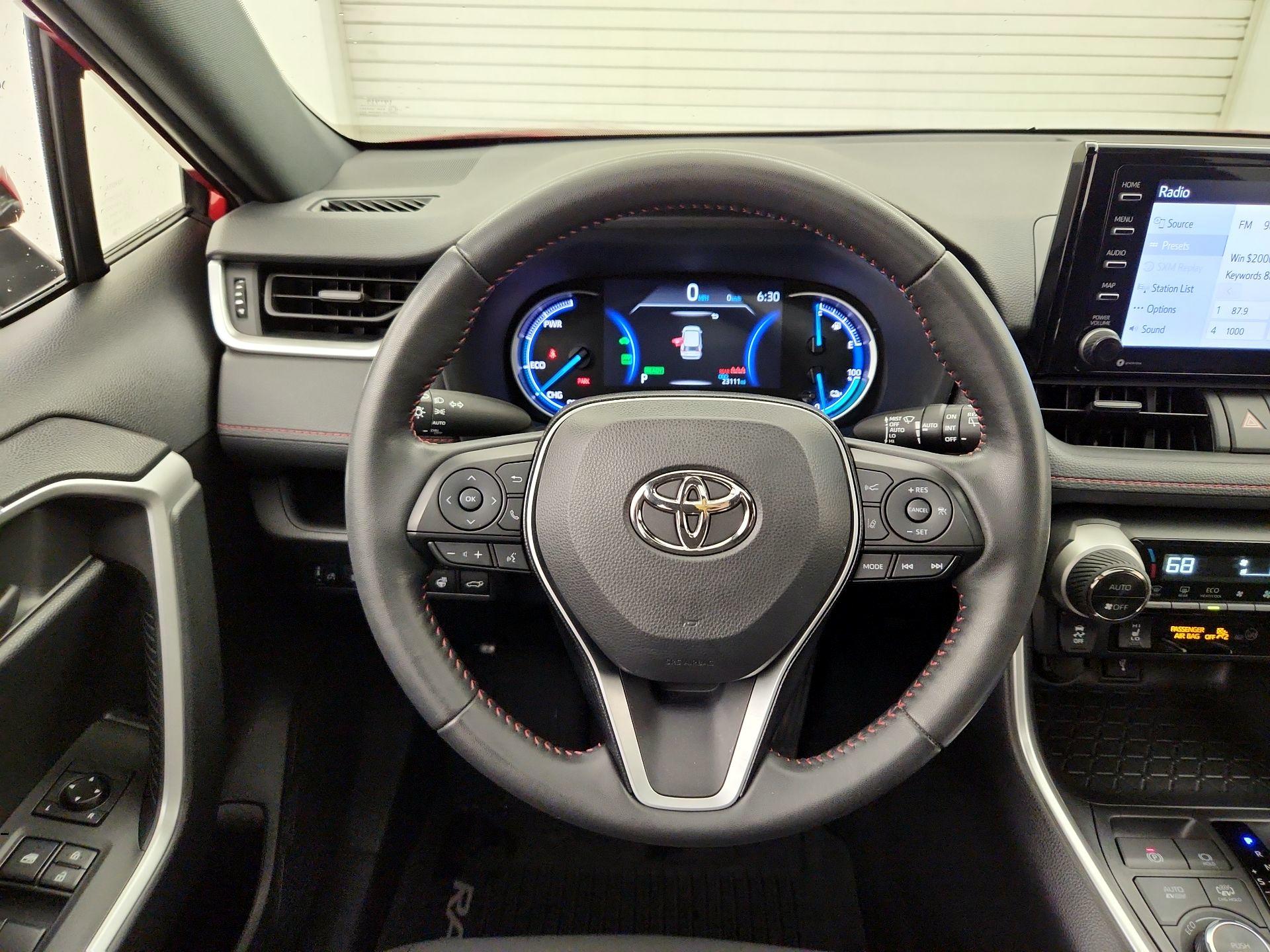 Thumbnail: 2021 Toyota RAV4 - 10