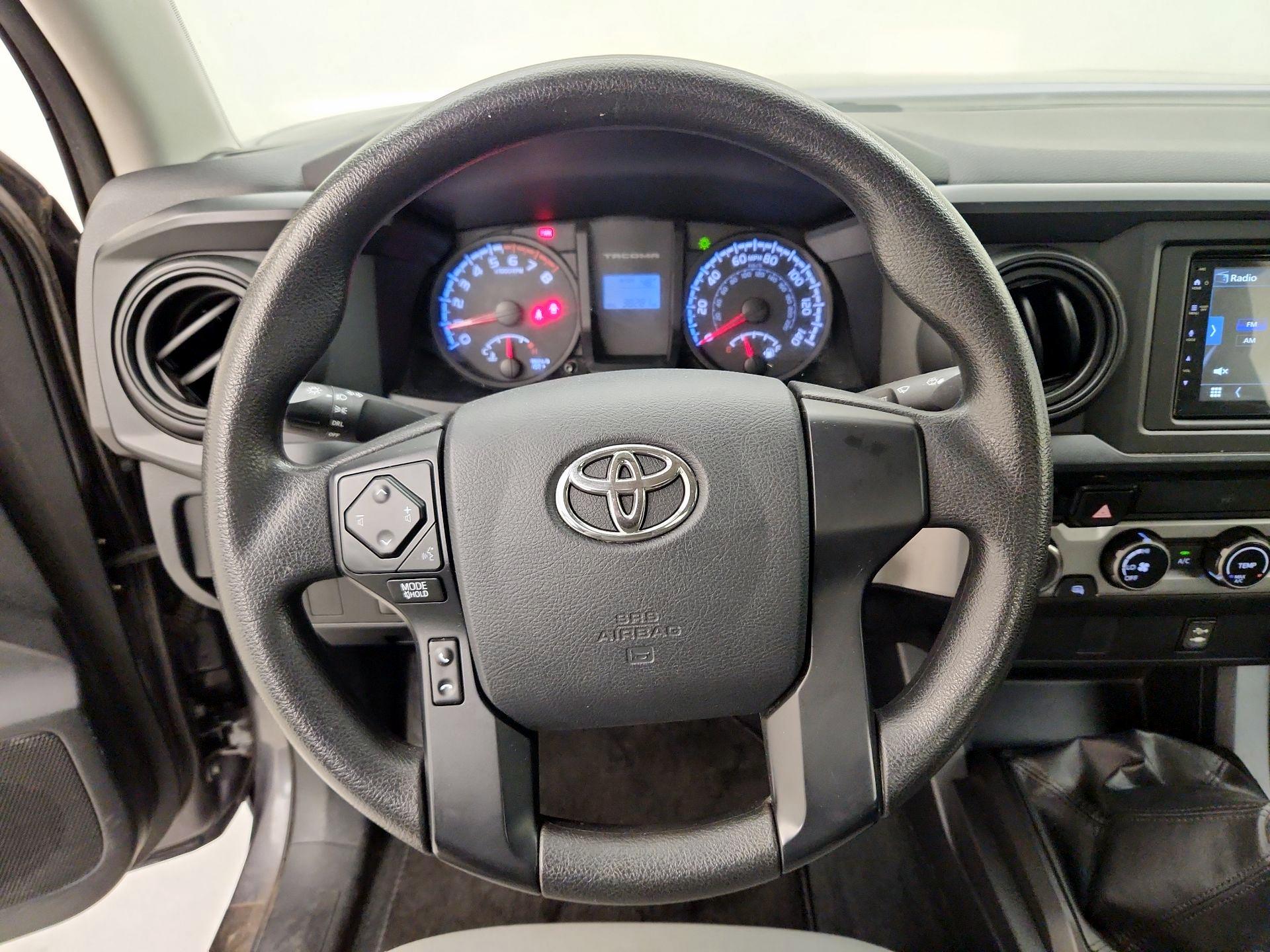 Thumbnail: 2017 Toyota Tacoma - 10