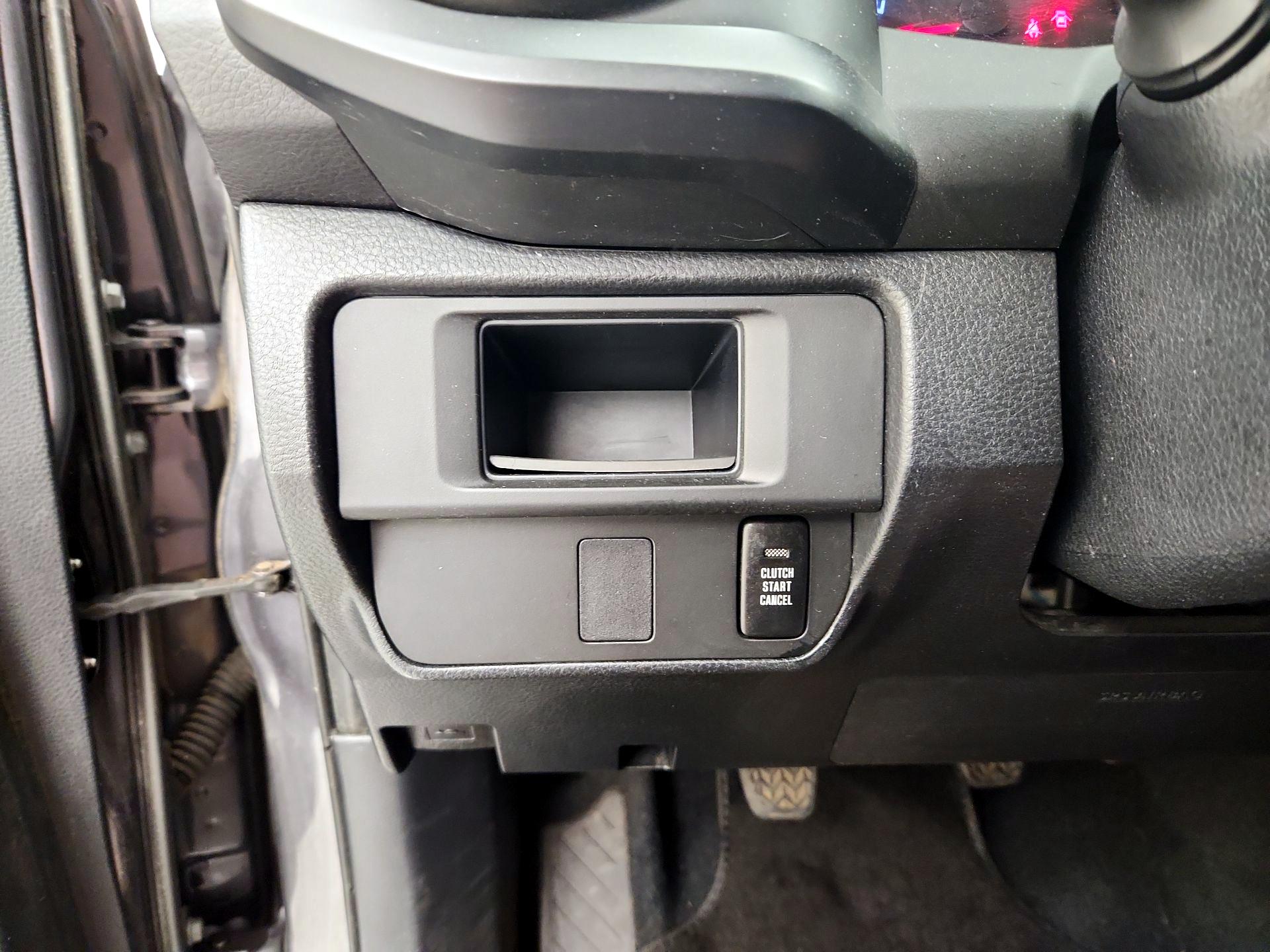 Thumbnail: 2017 Toyota Tacoma - 13