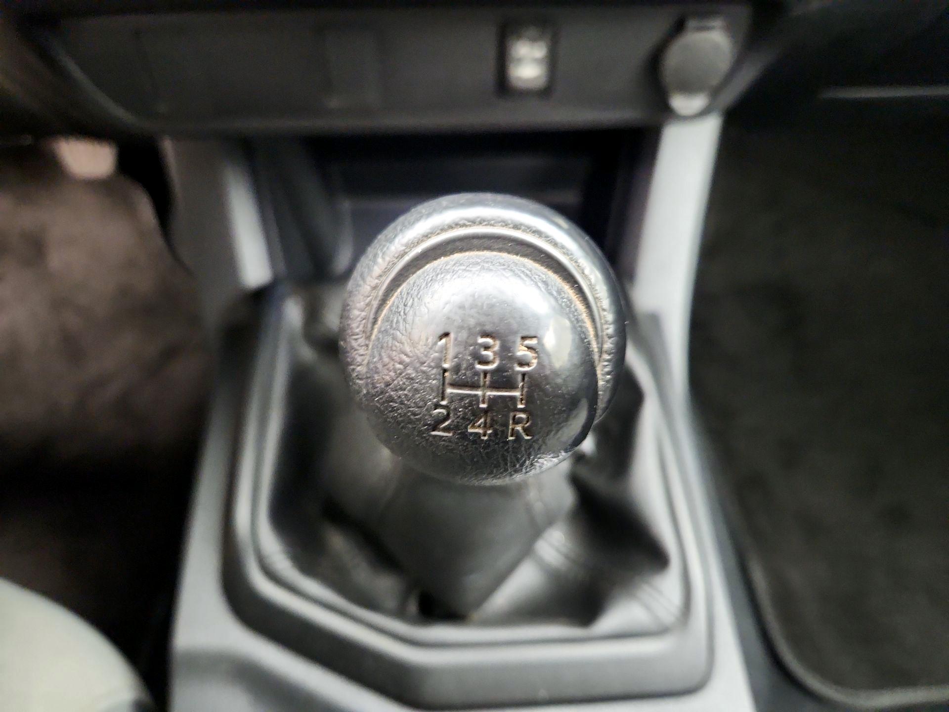 Thumbnail: 2017 Toyota Tacoma - 17