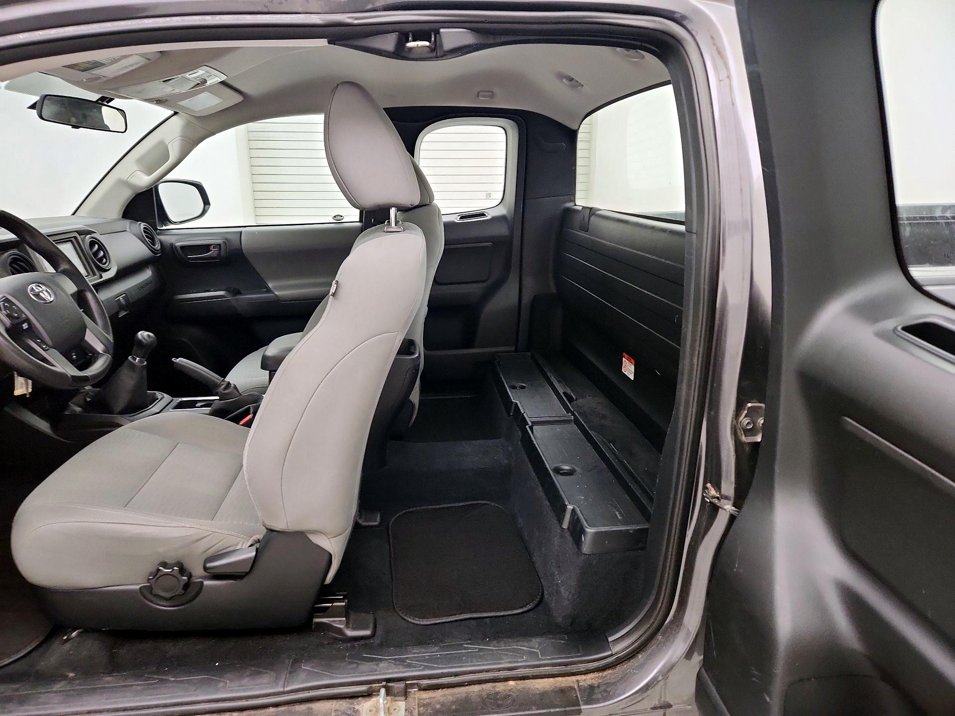 Thumbnail: 2017 Toyota Tacoma - 19