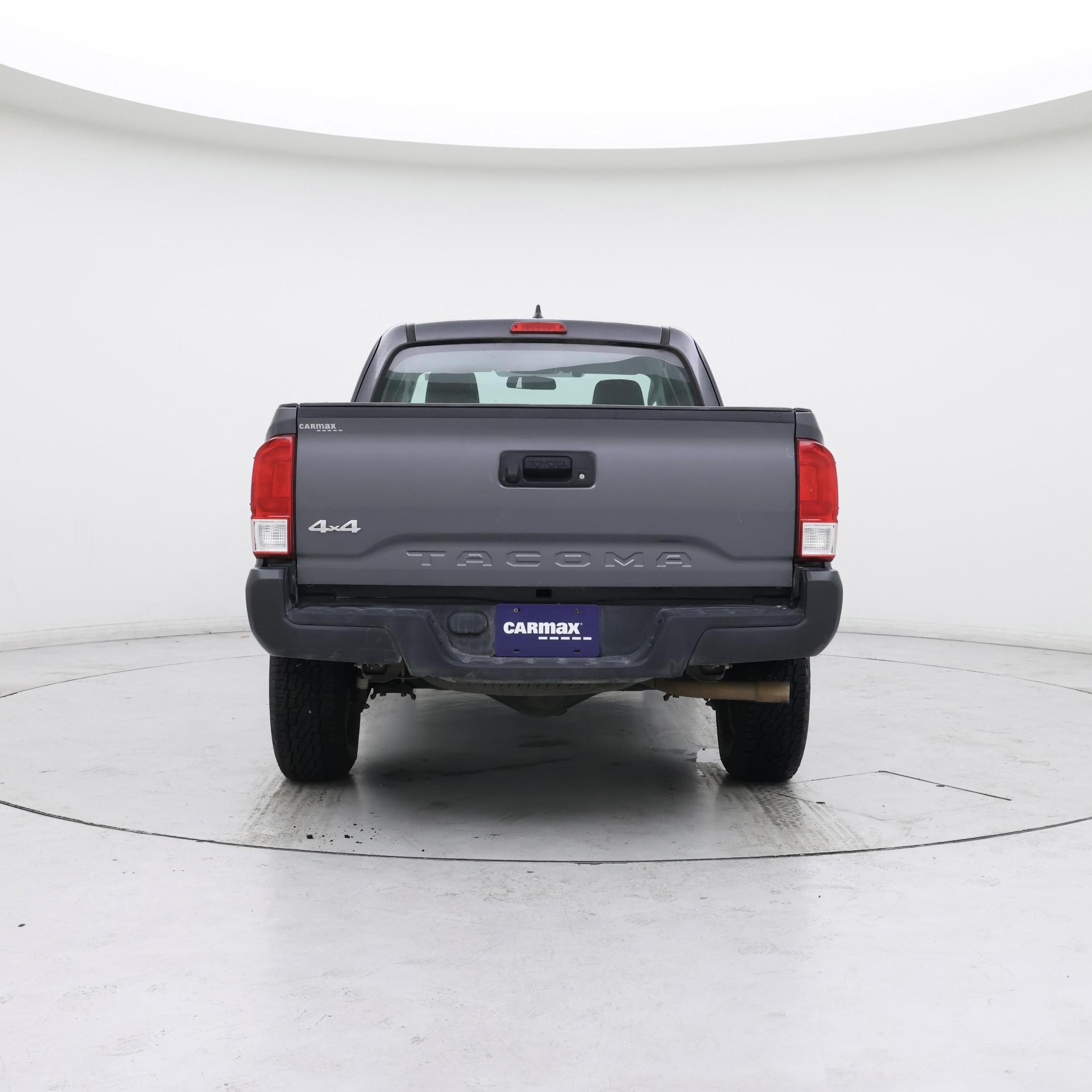 Thumbnail: 2017 Toyota Tacoma - 6